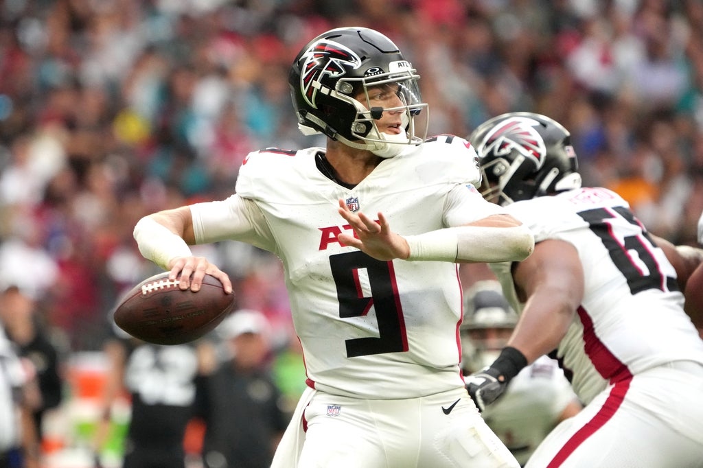 Falcons quarterback Desmond Ridder