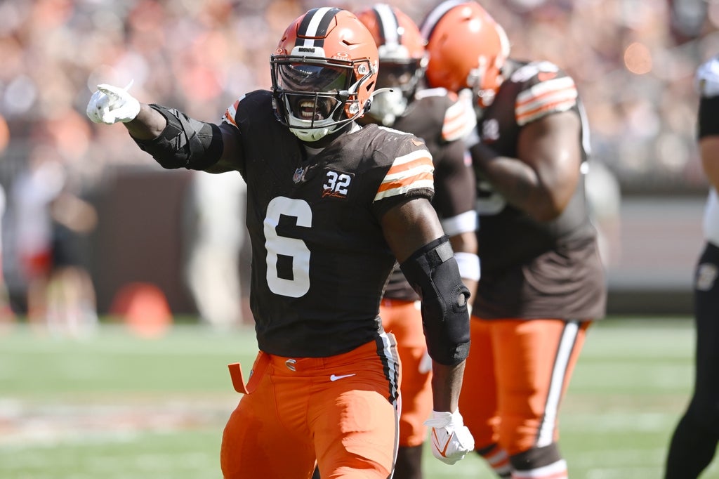 Cleveland Browns linebacker Jeremiah Owusu-Koramoah (6) celebrates a third down stop during the first half against the Baltimore Ravens at Cleveland Browns Stadium.