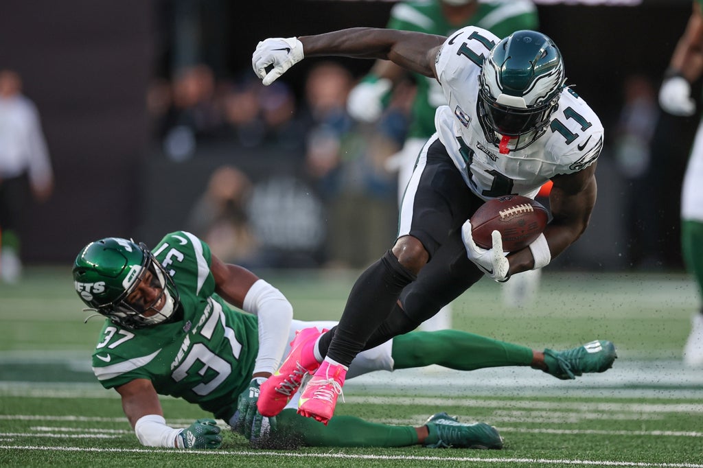 Eagles wide receiver A.J. Brown breaks a tackle.