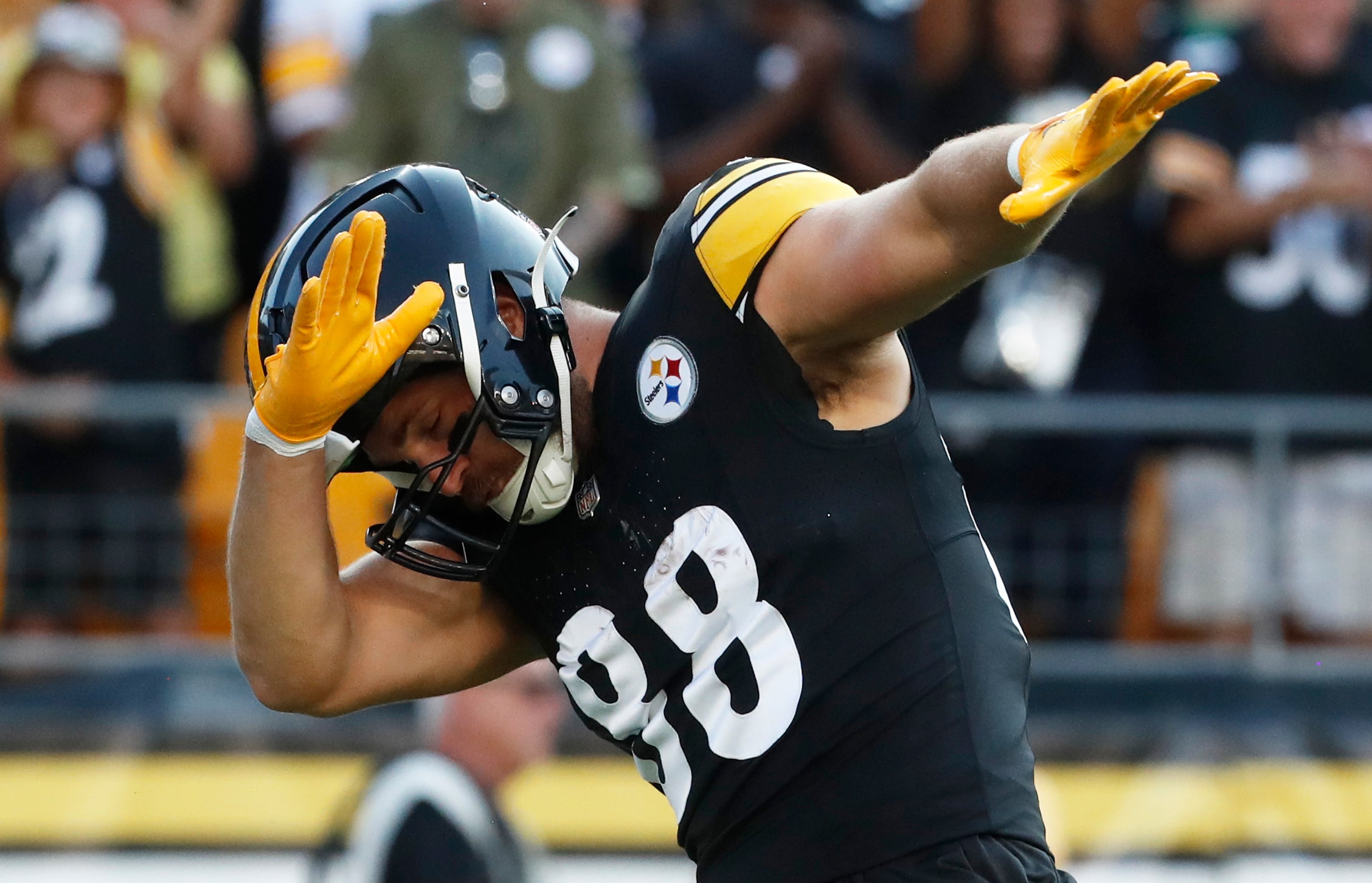 Aug 19, 2023; Pittsburgh, Pennsylvania, USA; Pittsburgh Steelers tight end Pat Freiermuth (88) celebrates his twenty-five yard touchdown reception against the Buffalo Bills during the first quarter at Acrisure Stadium. Mandatory Credit: Charles LeClaire-USA TODAY Sports
