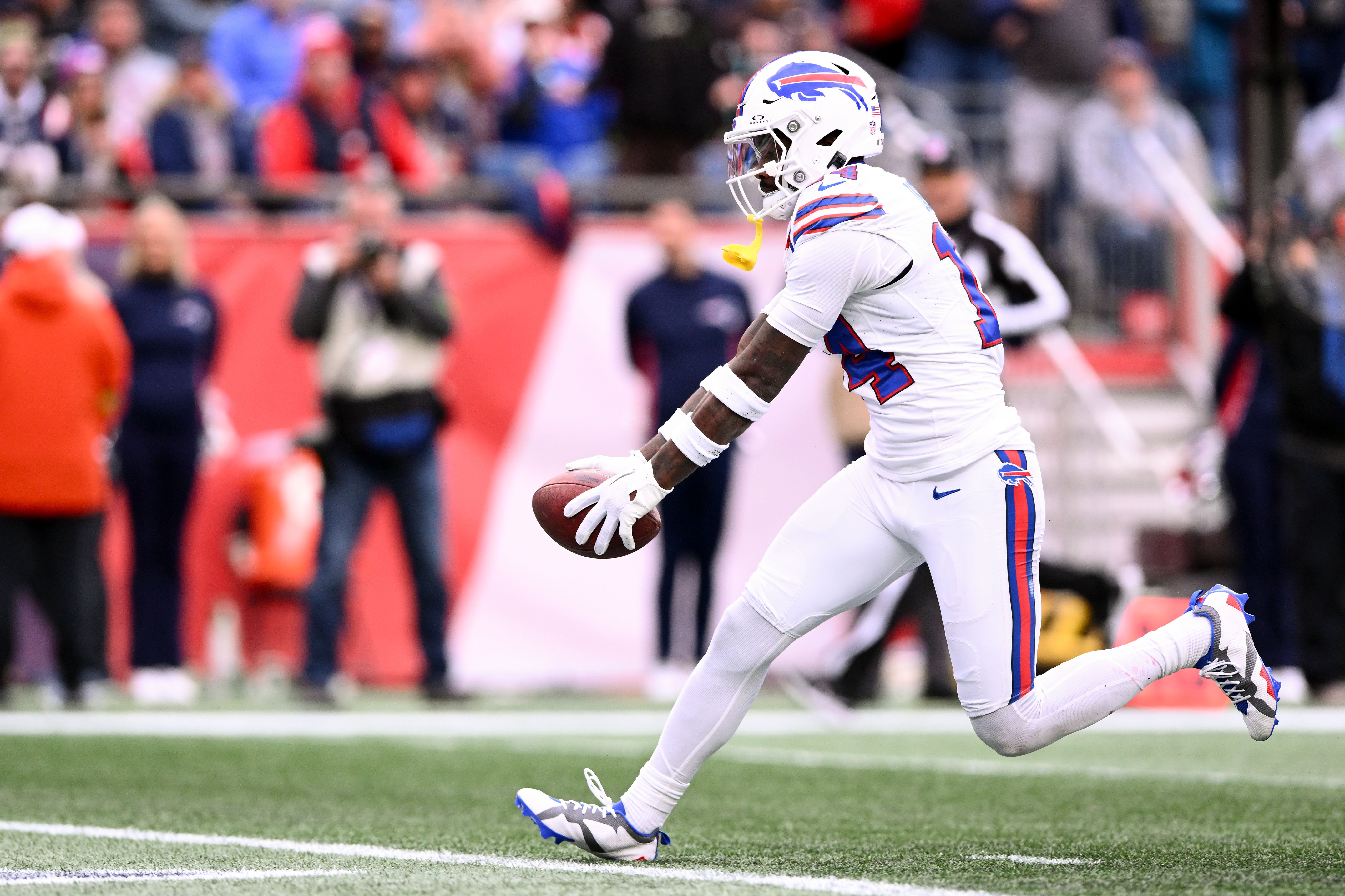 Buffalo Bills WR Stefon Diggs scoring a touchdown against the New England Patriots