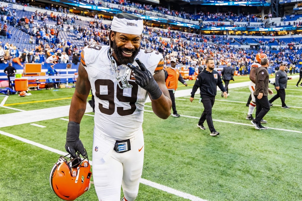 Cleveland Browns defensive end Za'Darius Smith (99) after the game against the Indianapolis Colts at Lucas Oil Stadium.