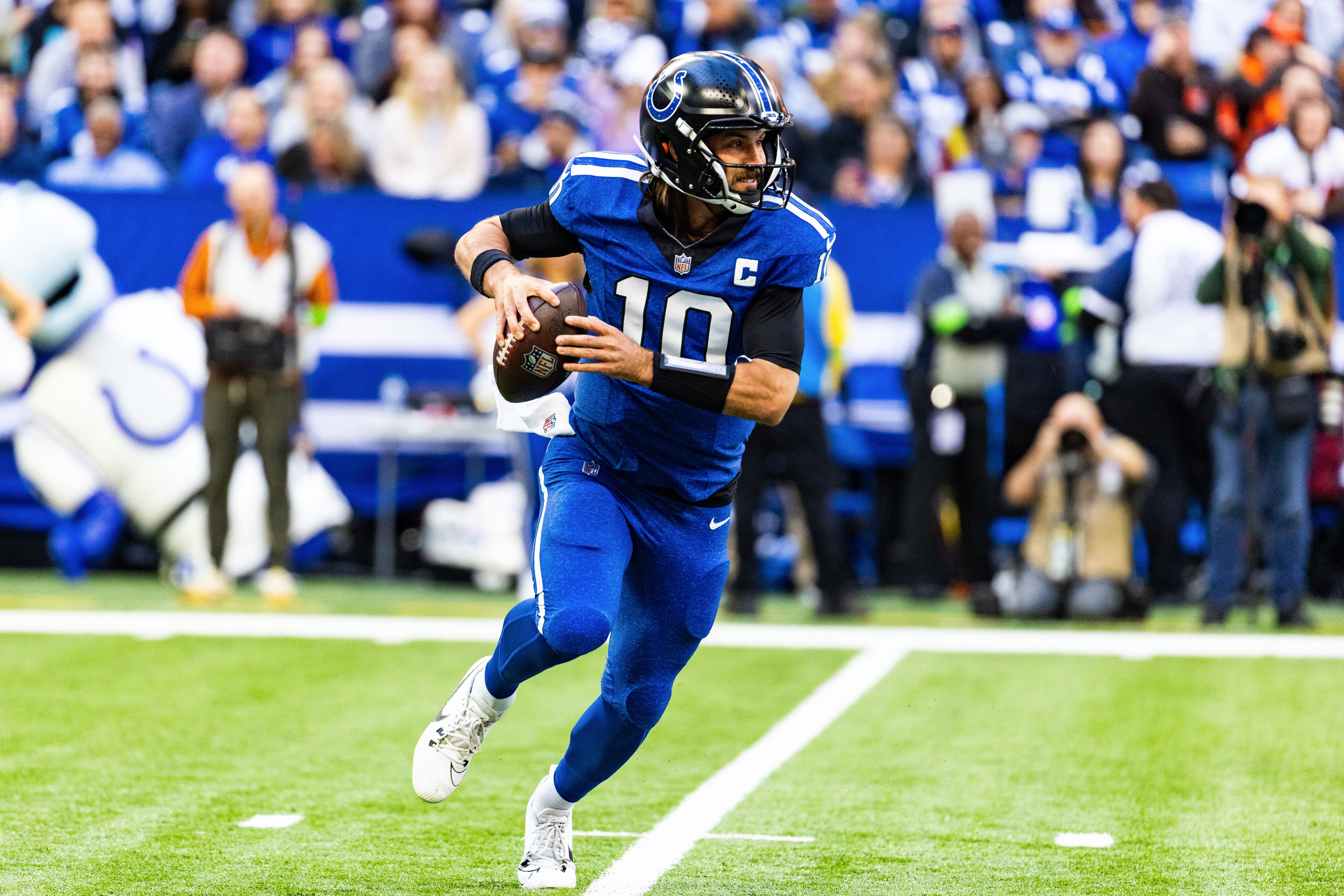 Oct 22, 2023; Indianapolis, Indiana, USA; Indianapolis Colts quarterback Gardner Minshew (10) drops back to pass the ball in the second quarter against the Cleveland Browns at Lucas Oil Stadium.