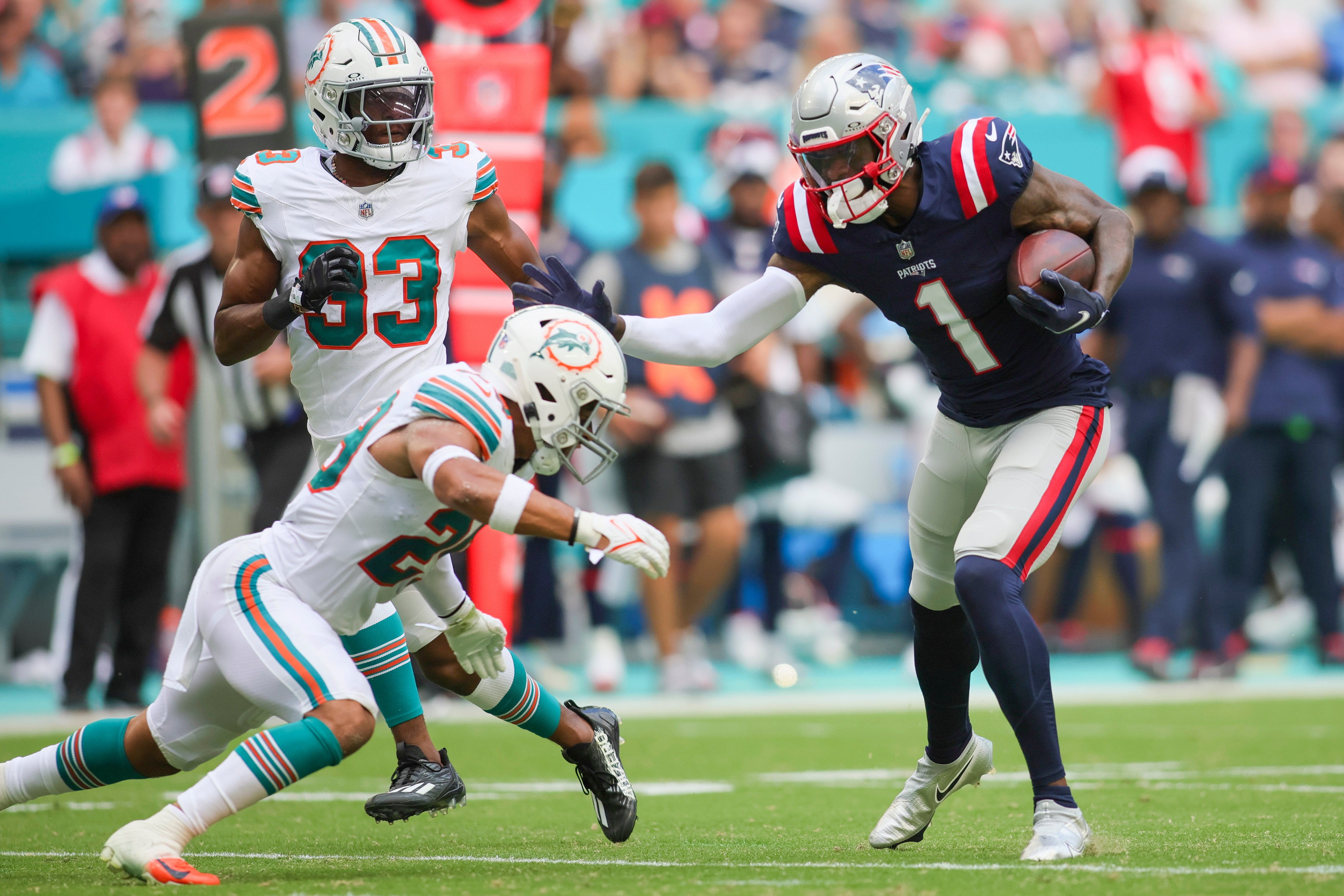 DeVante Parker goes down during the Patriots-Dolphins game in Week 8