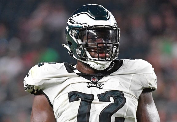 Eagles DT Moro Ojomo