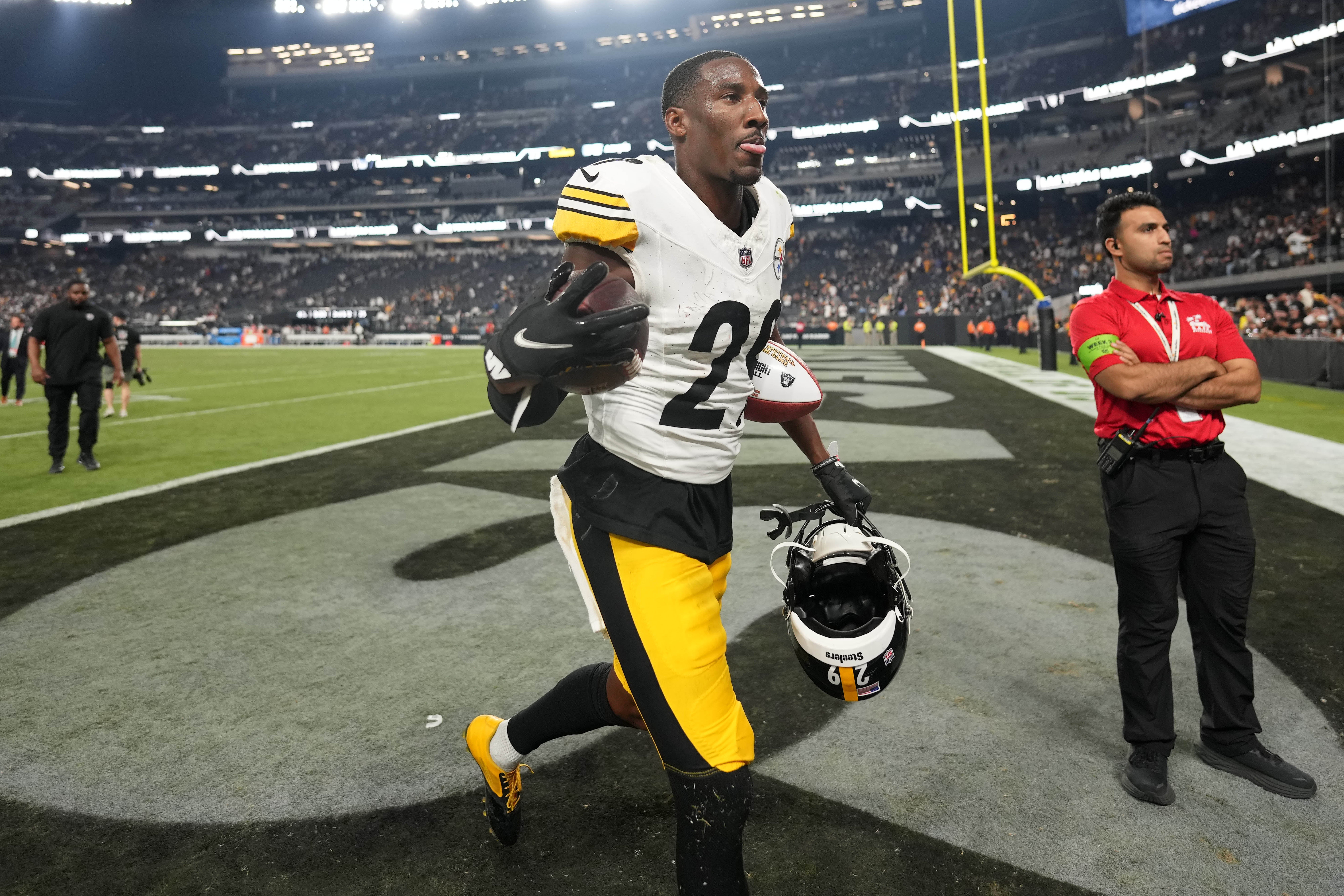 Sep 24, 2023; Paradise, Nevada, USA; Pittsburgh Steelers cornerback Levi Wallace (29) leaves the field after the game against the Las Vegas Raiders at Allegiant Stadium. Mandatory Credit: Kirby Lee-USA TODAY Sports