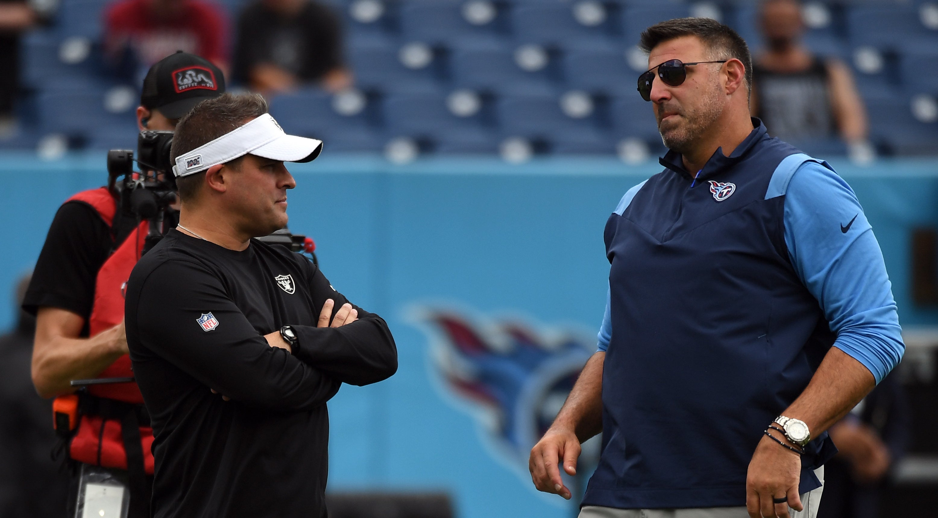 Josh McDaniels, Mike Vrabel