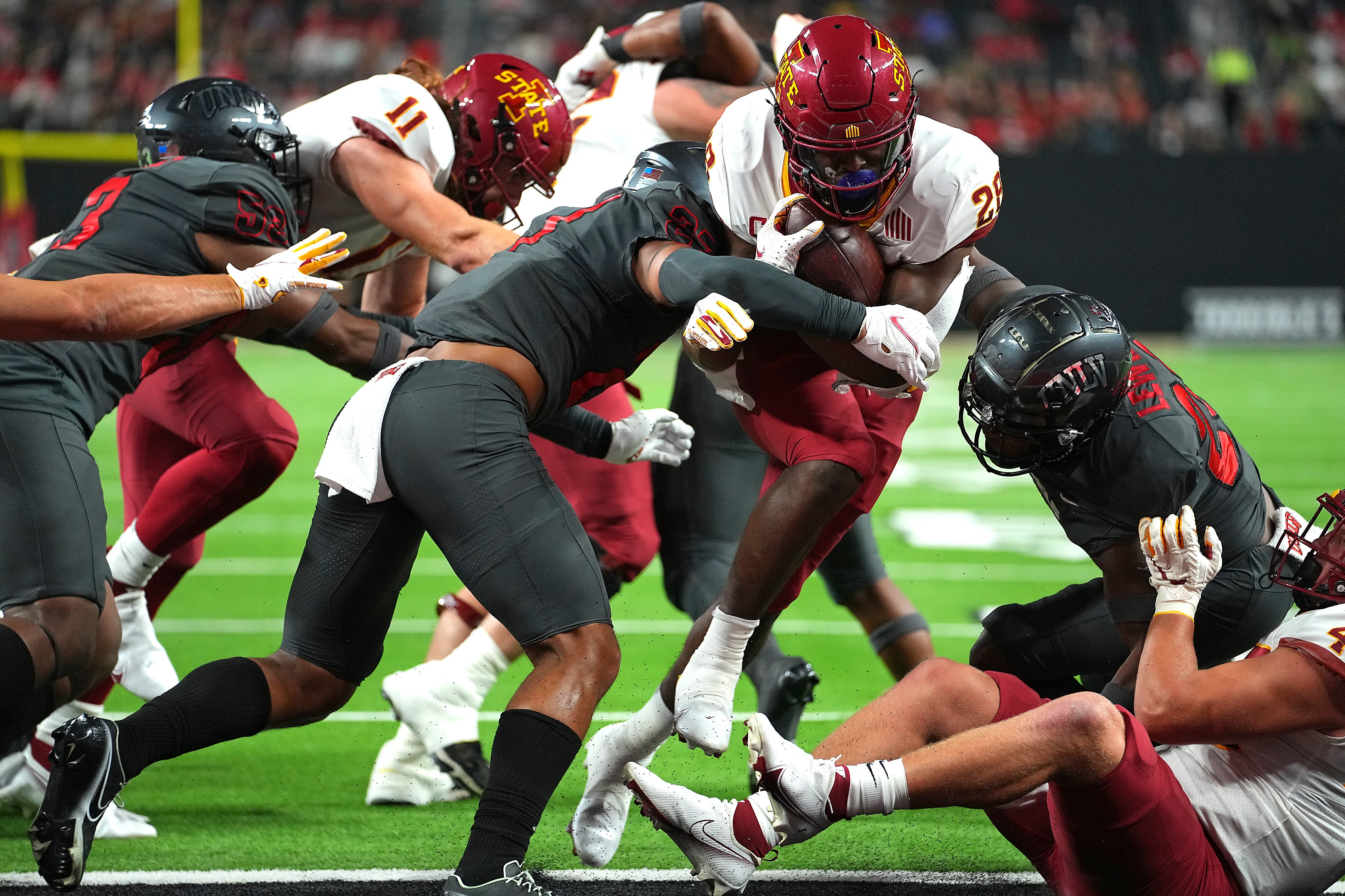 Las Vegas Raiders Austin Ajiake UNLV