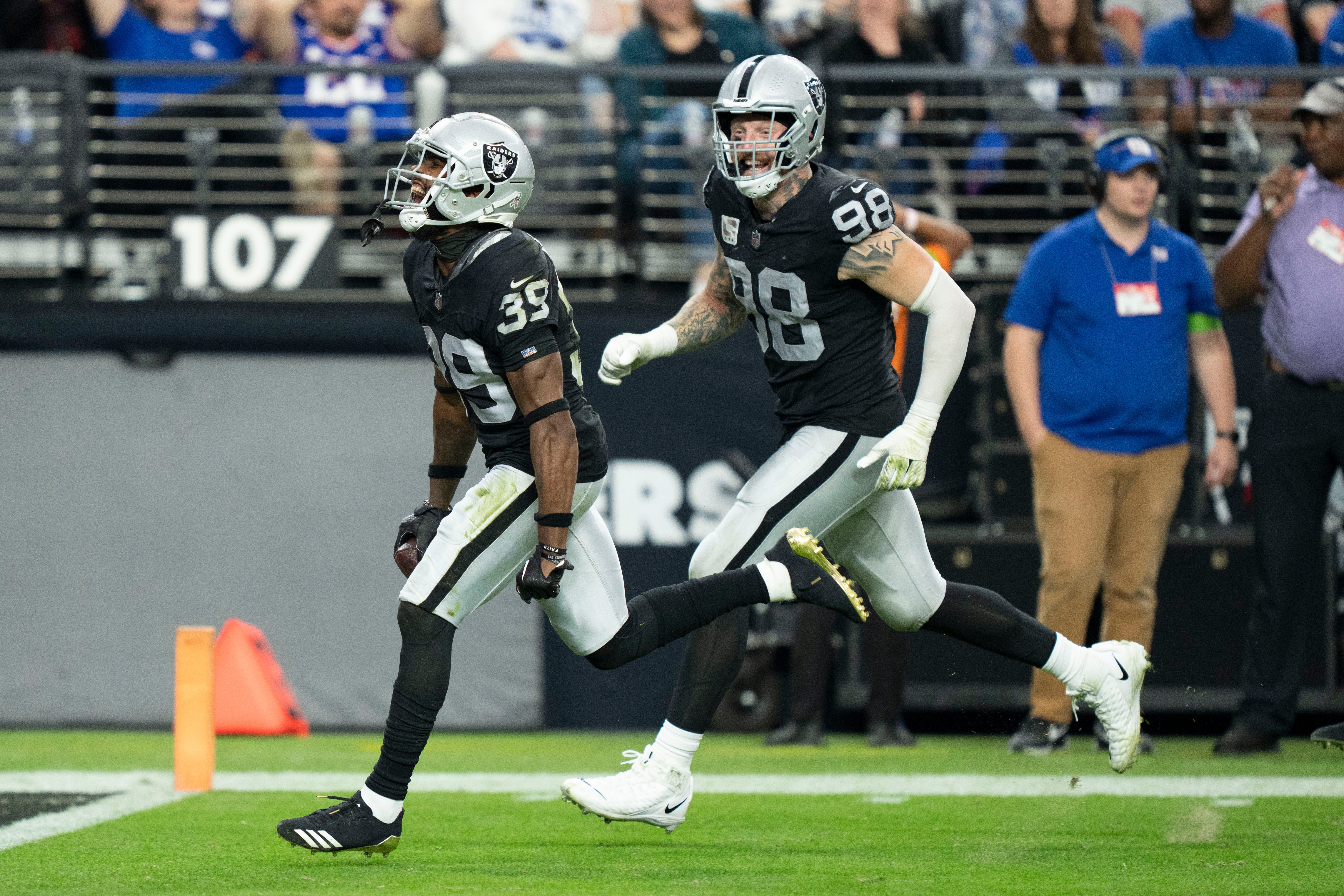 Las Vegas Raiders Maxx Crosby