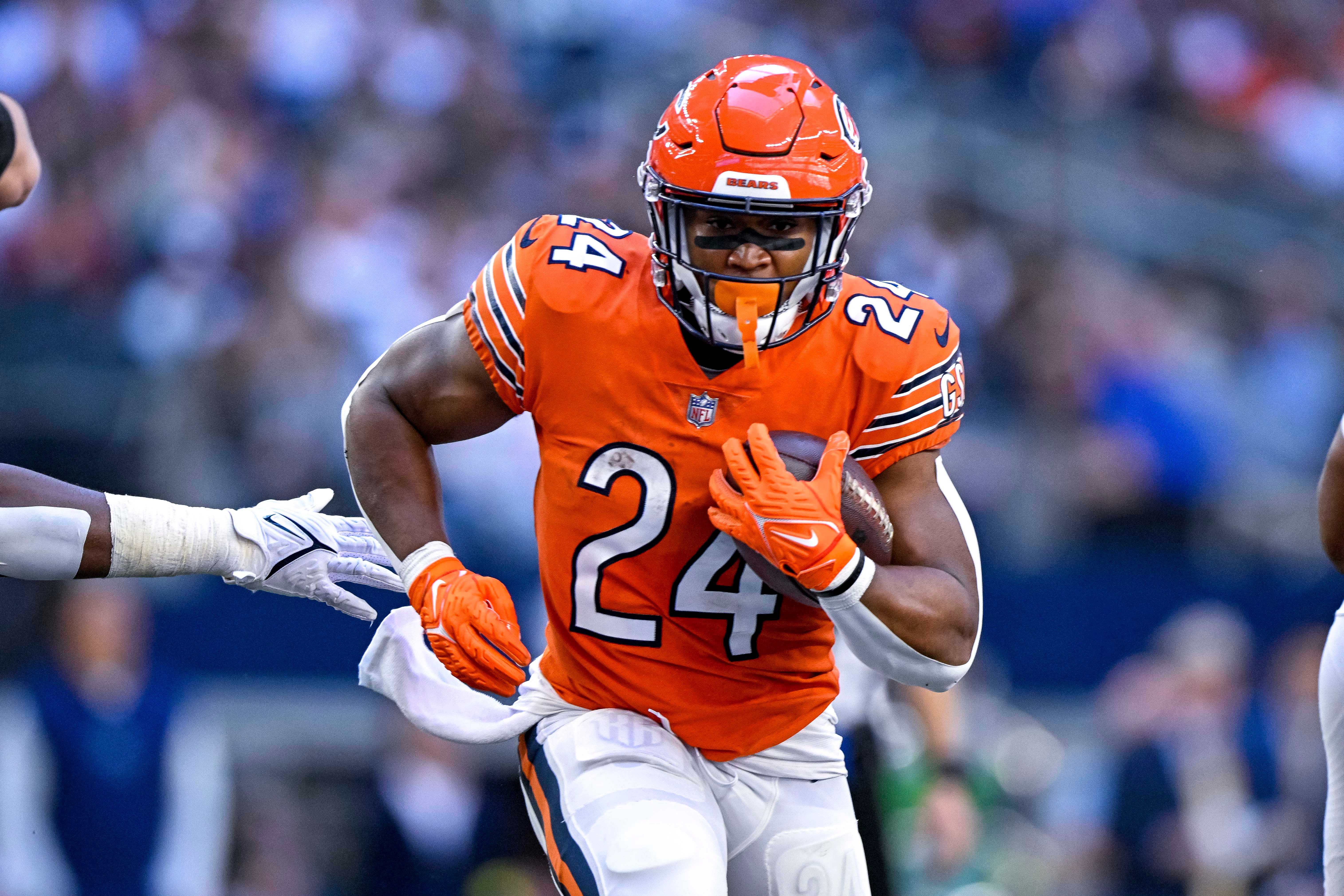 Oct 30, 2022; Arlington, Texas, USA; Chicago Bears running back Khalil Herbert (24) runs for a touchdown against the Dallas Cowboys during the second half at AT&T Stadium.