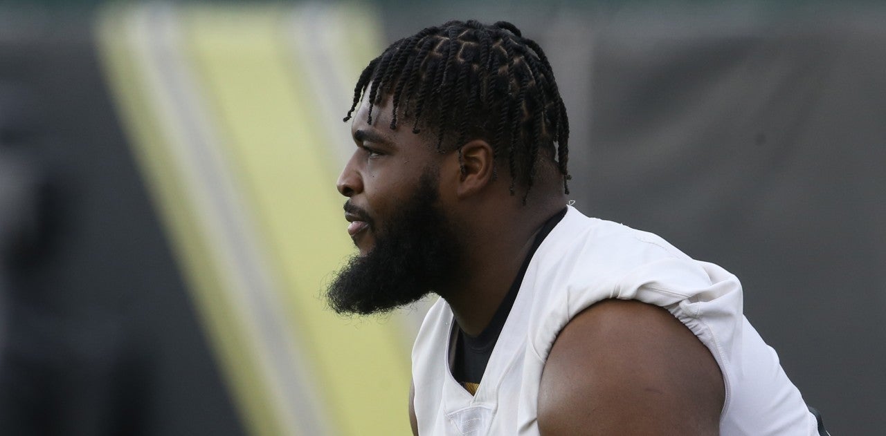 May 26, 2022; Pittsburgh, PA, USA; Pittsburgh Steelers offensive lineman Chukwuma Okorafor (76) participates in organized team activities at UPMC Rooney Sports Complex. Mandatory Credit: Charles LeClaire-USA TODAY Sports