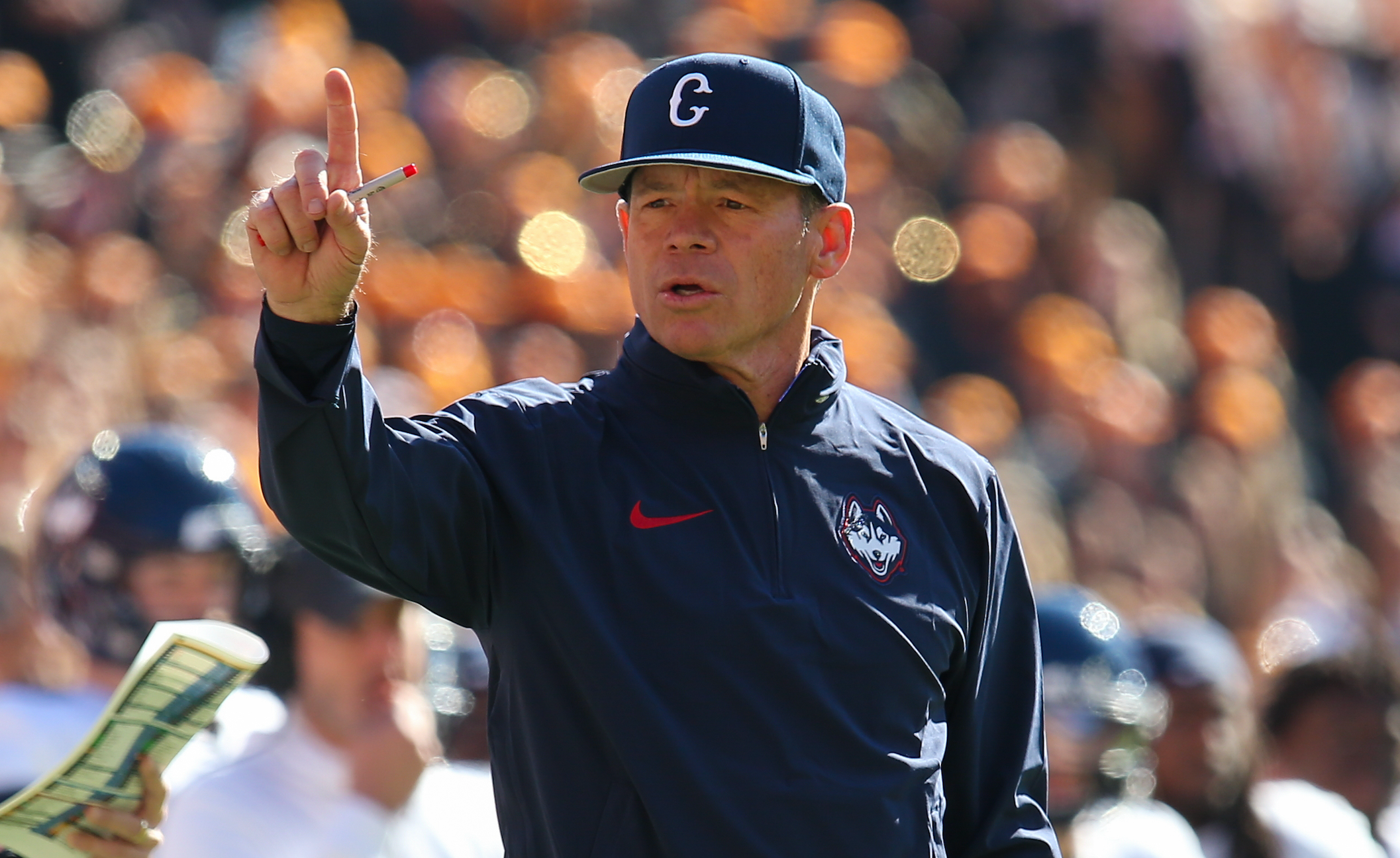 UConn Tennessee Football news