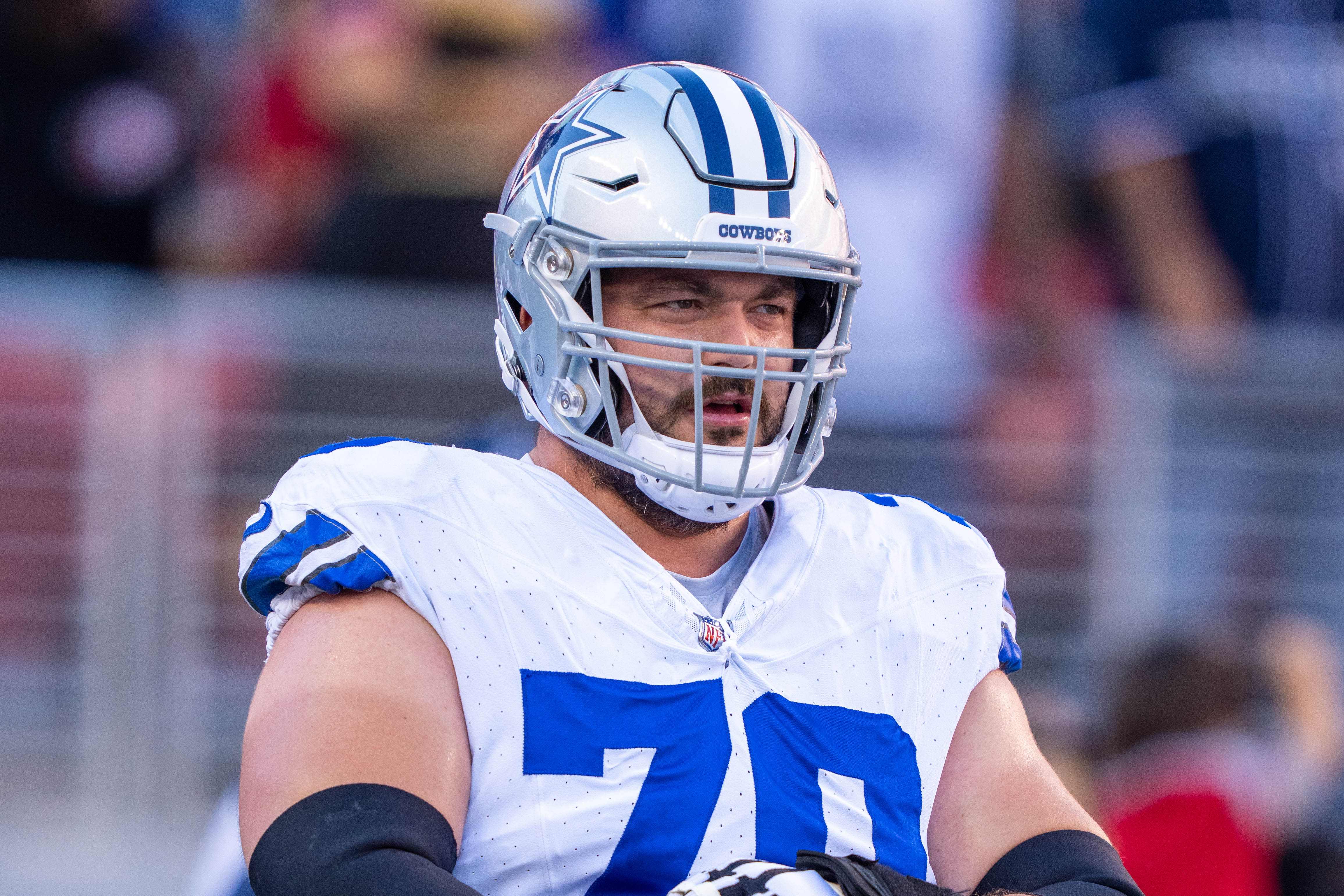 Dallas Cowboys guard Zack Martin (70) warms up before the game against the San Francisco 49ers at Levi's Stadium.