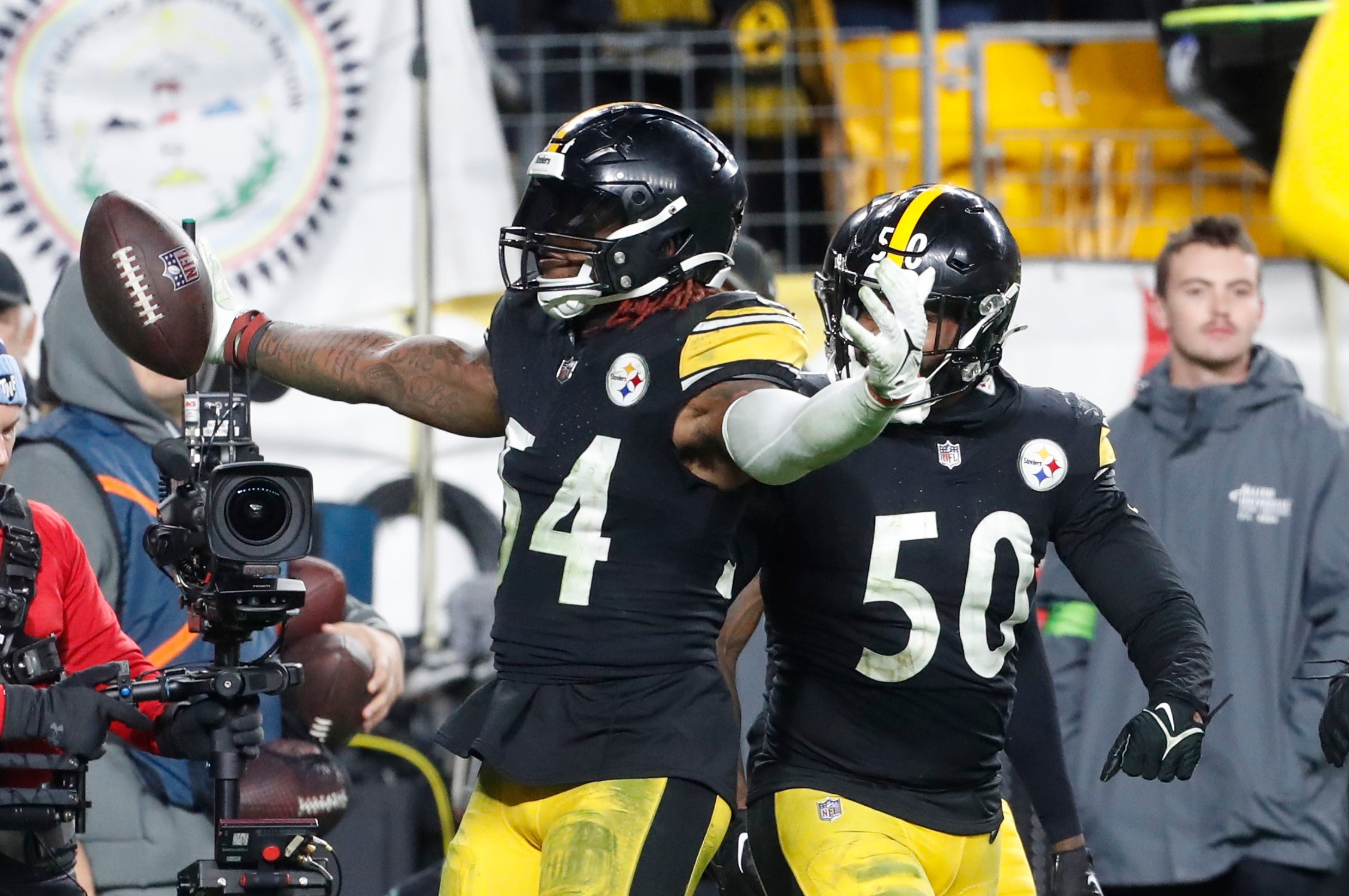Nov 2, 2023; Pittsburgh, Pennsylvania, USA; Pittsburgh Steelers linebacker Kwon Alexander (54) reacts after making an interception in the end zone against the Tennessee Titans at Acrisure Stadium. Pittsburgh won 20-16. Mandatory Credit: Charles LeClaire-USA TODAY Sports  