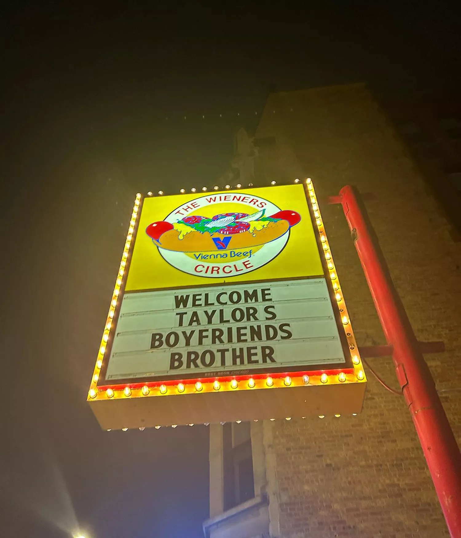 Wieners Circle roasts Jason Kelce with a special welcome sign.