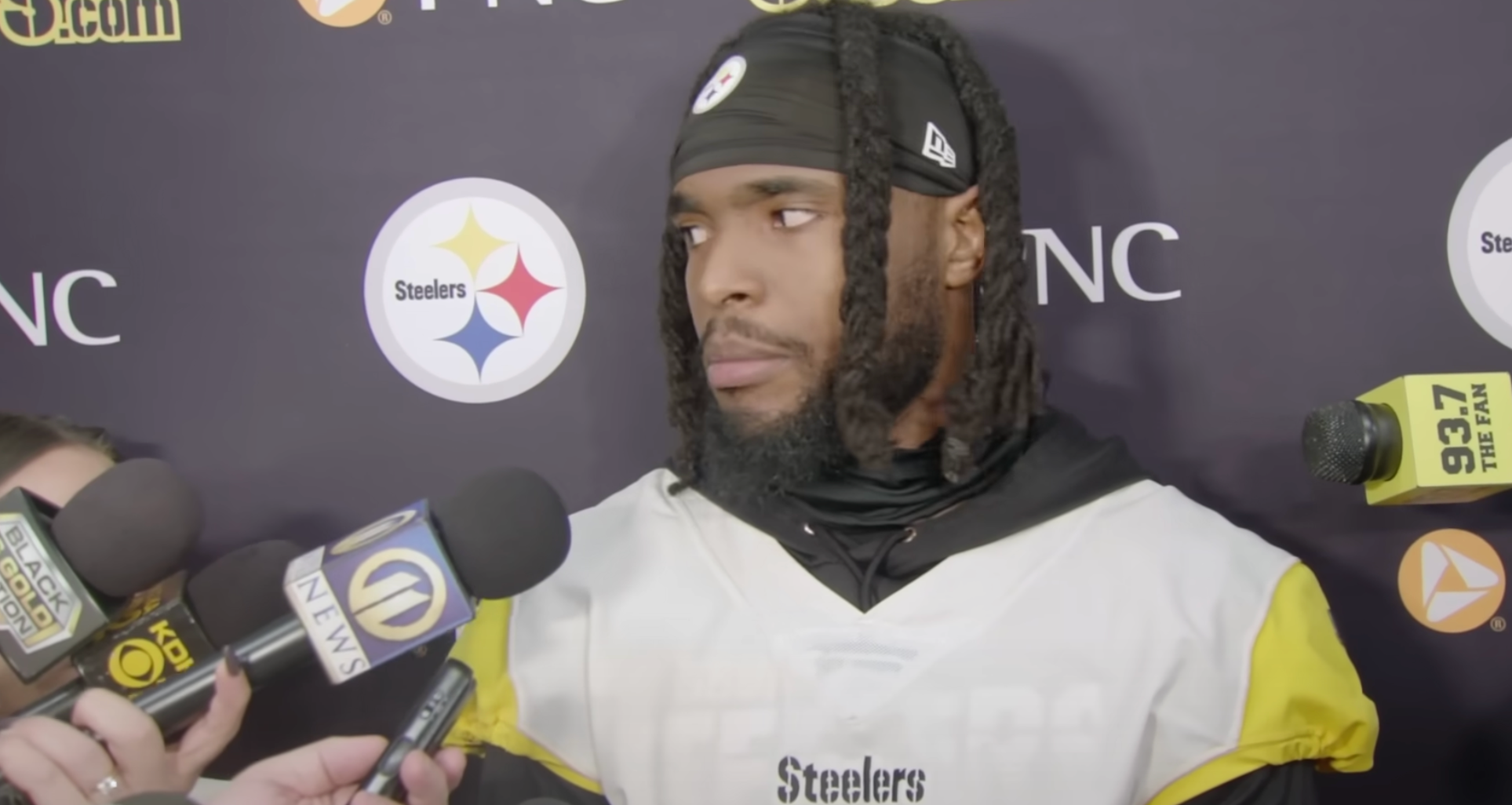 Pittsburgh Steelers WR Diontae Johnson addresses the media ahead of game at Cincinnati Bengals