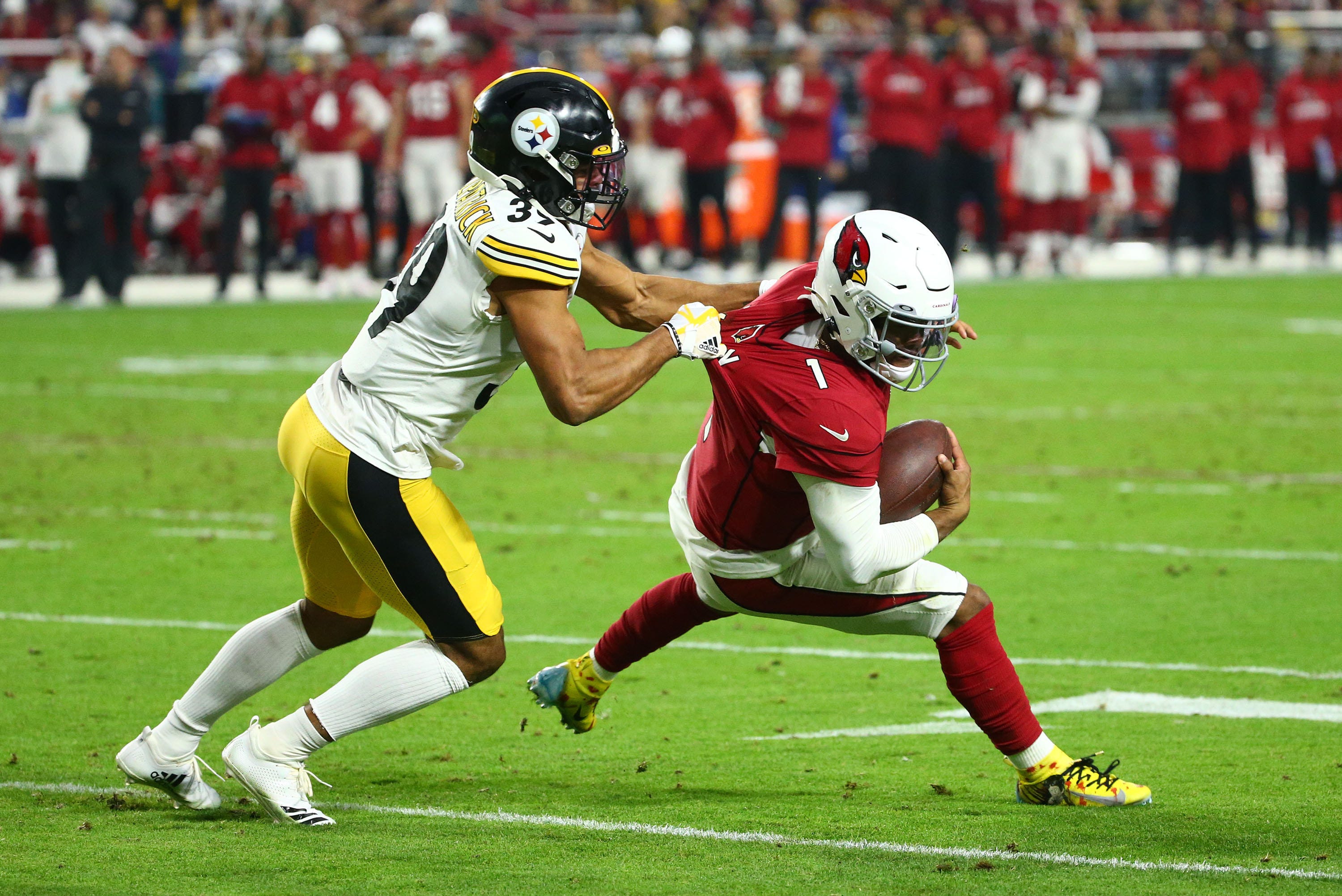 Pittsburgh Steelers free safety Minkah Fitzpatrick (39) tackles Arizona Cardinals quarterback Kyler Murray (1) in the first half during a game on Dec. 8, 2019 in Glendale, Arizona. Pittsburgh Steelers Vs Arizona Cardinals 2019