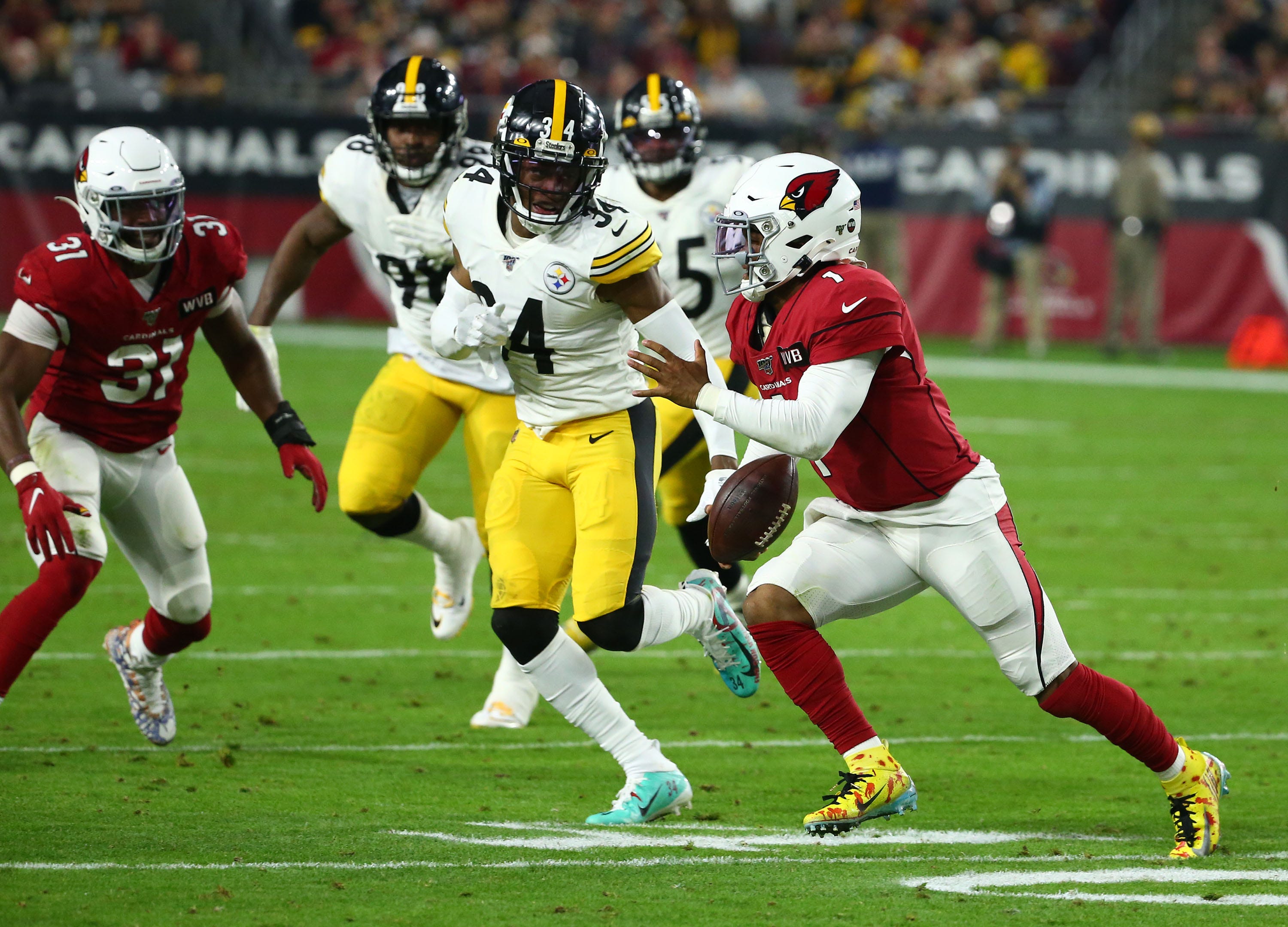Arizona Cardinals quarterback Kyler Murray (1) runs the ball against the Pittsburgh Steelers in the second half during a game on Dec. 8, 2019 in Glendale, Arizona. Pittsburgh Steelers Vs Arizona Cardinals 2019  