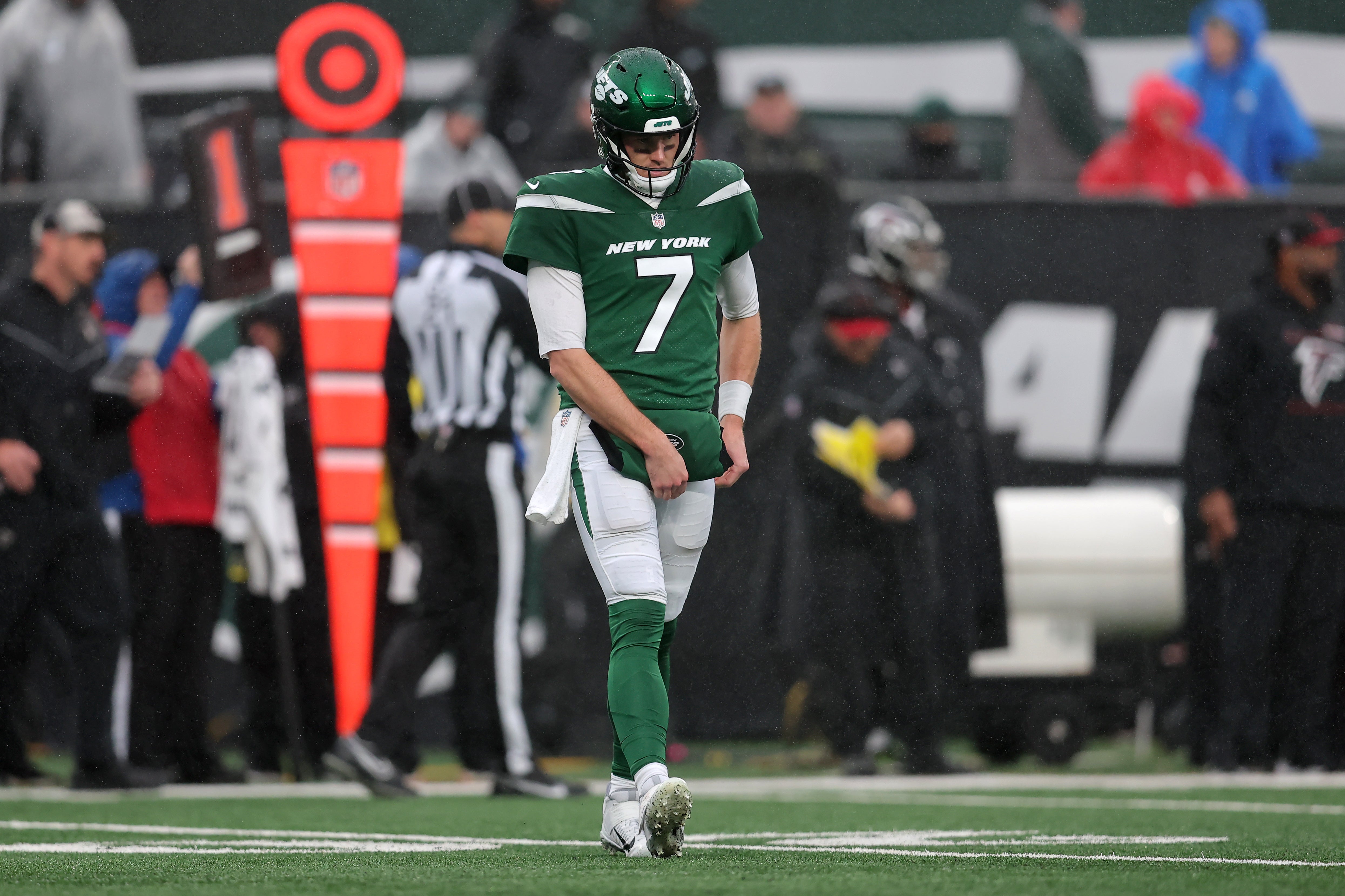 New York Jets quarterback Tim Boyle reacts during the second quarter against the Atlanta Falcons at MetLife Stadium.