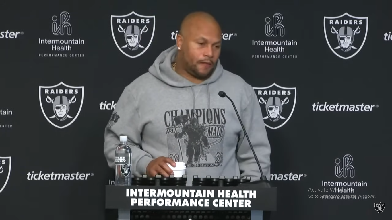 Las Vegas Raiders Antonio Pierce