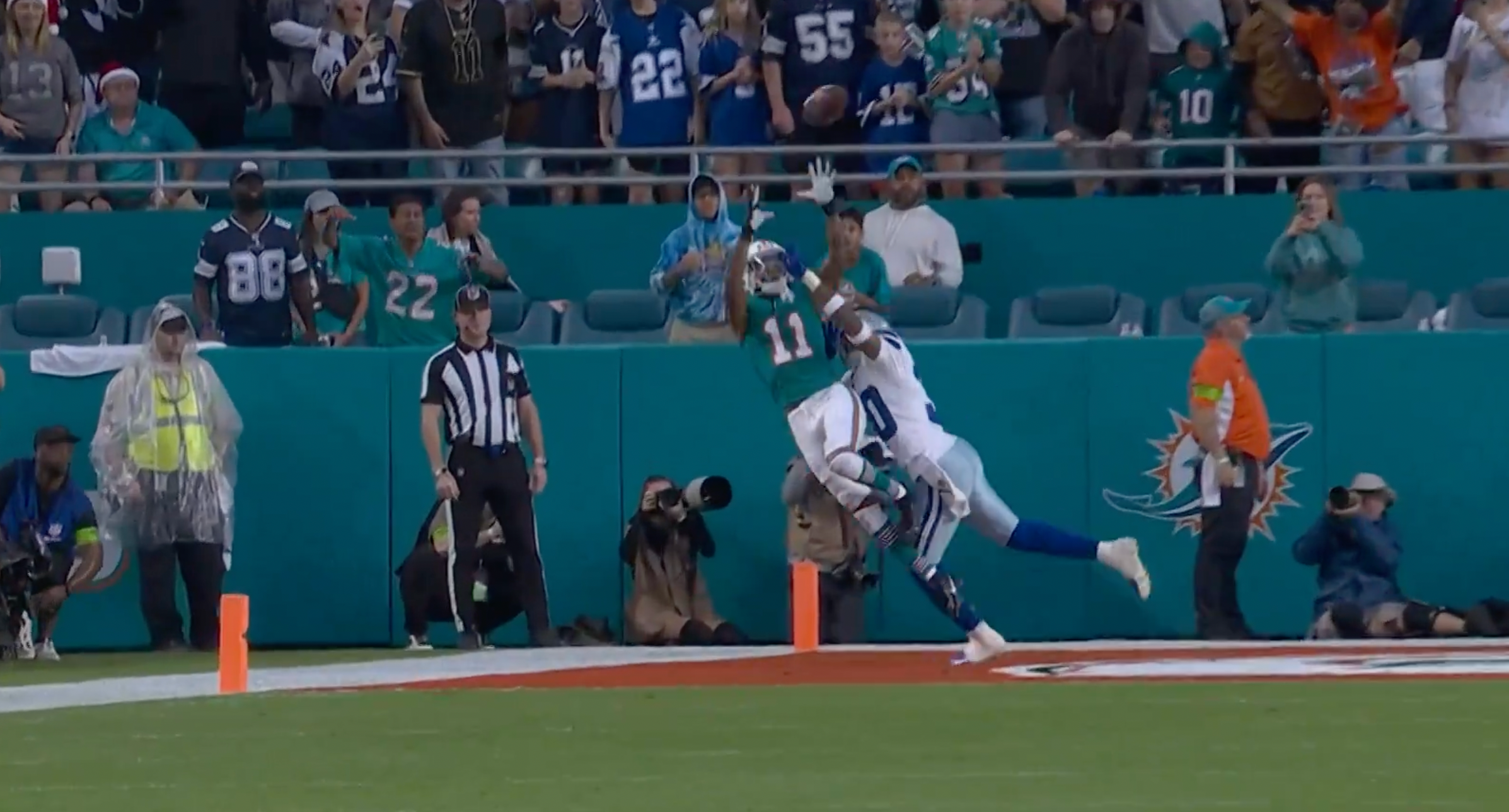Fox Broadcast - Dolphins vs Cowboys