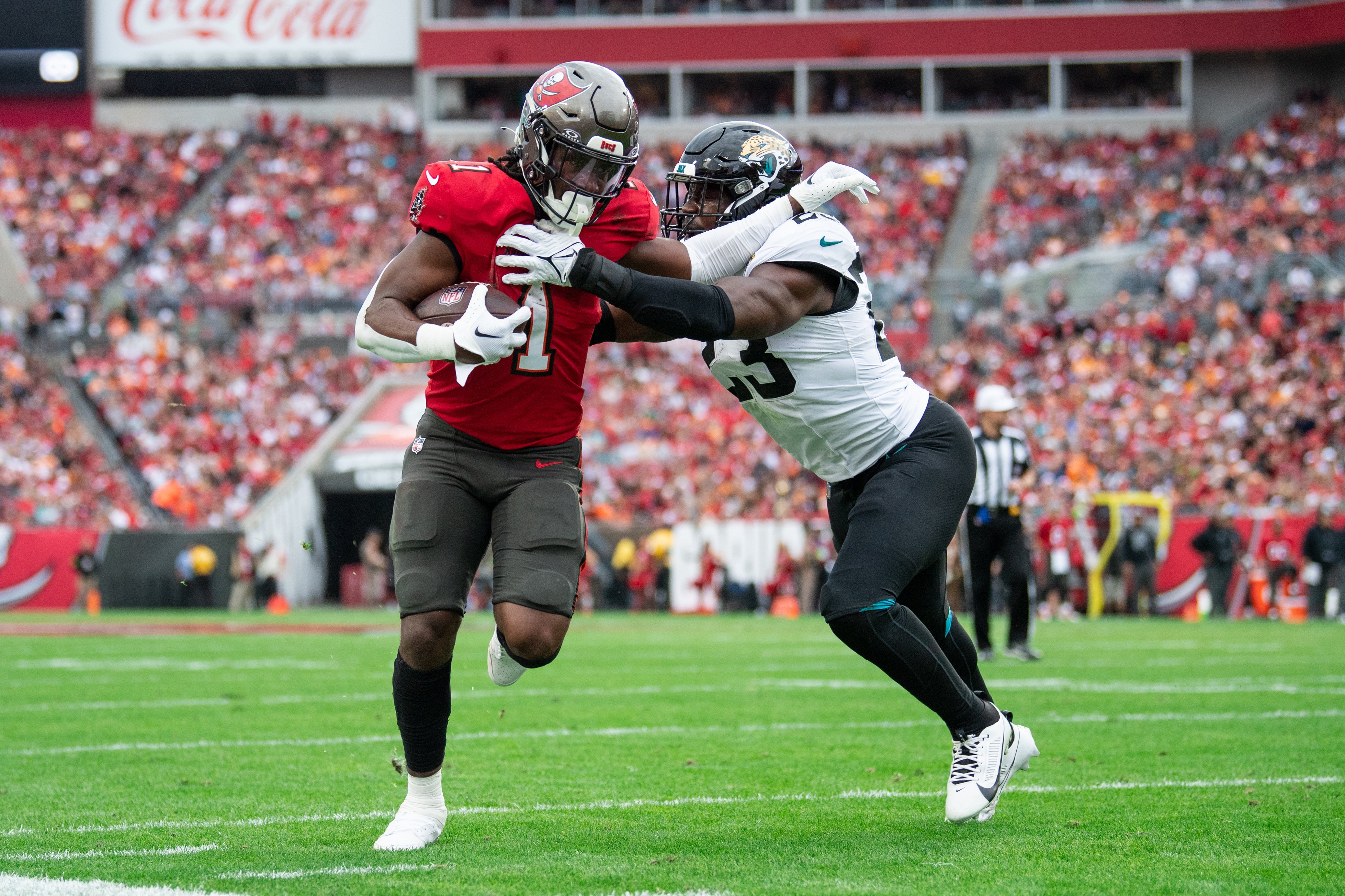 Jaguars Foyesade Oluokun