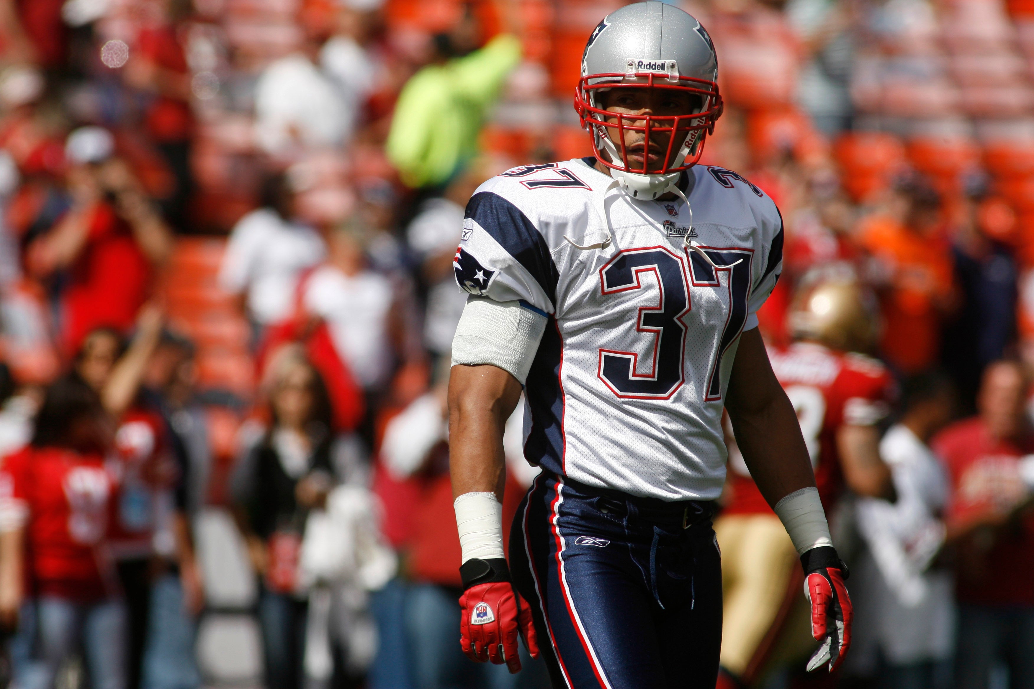 New England Patriots safety Rodney Harrison looks toward the crowd before the game against the San Francisco 49ers at Candlestick Park in San Francisco, CA