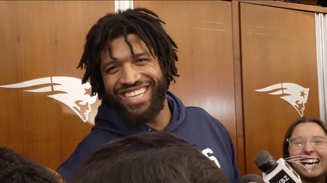 Deatrich Wise speaking with the media - Week 18