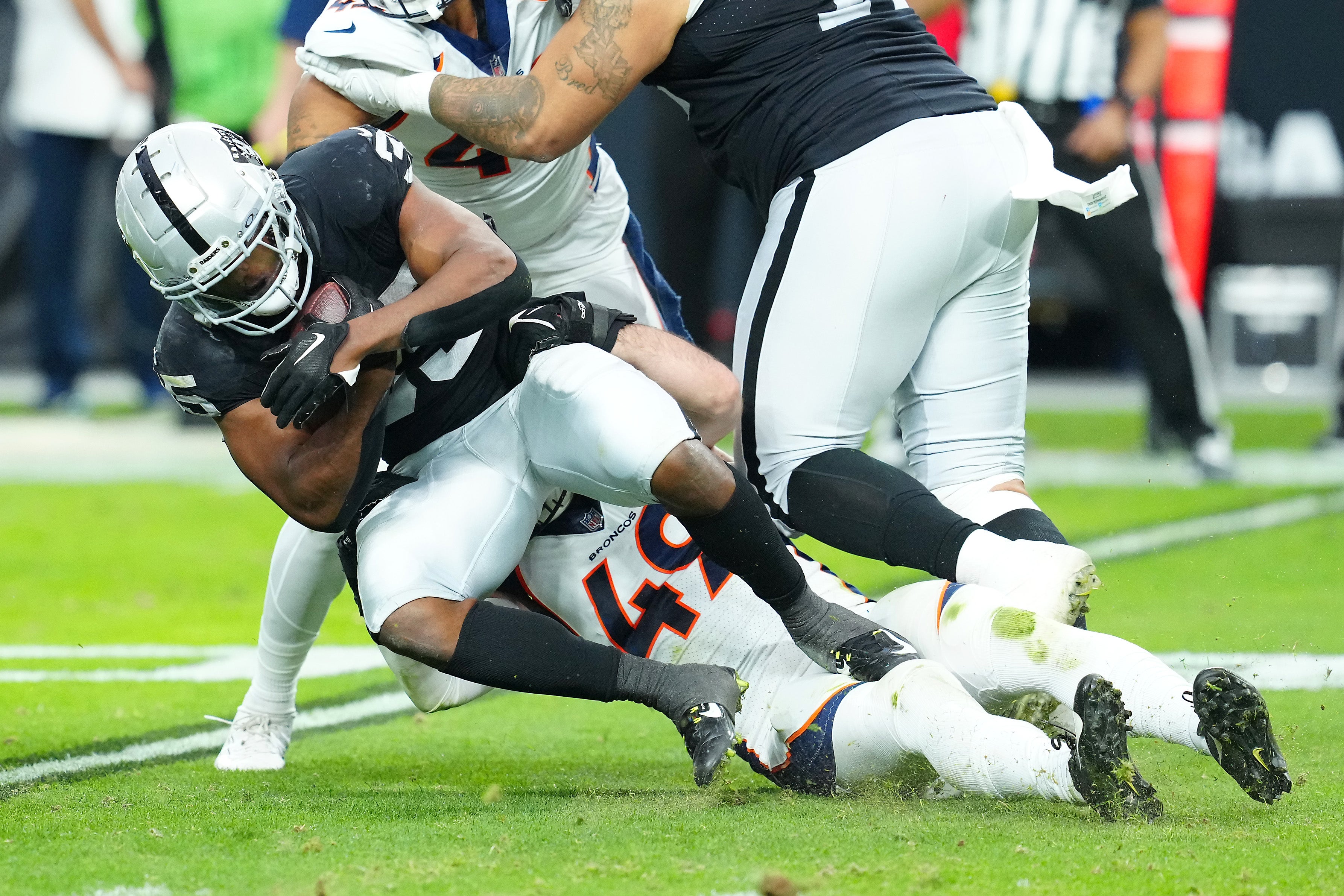 Las Vegas Raiders Denver Broncos
