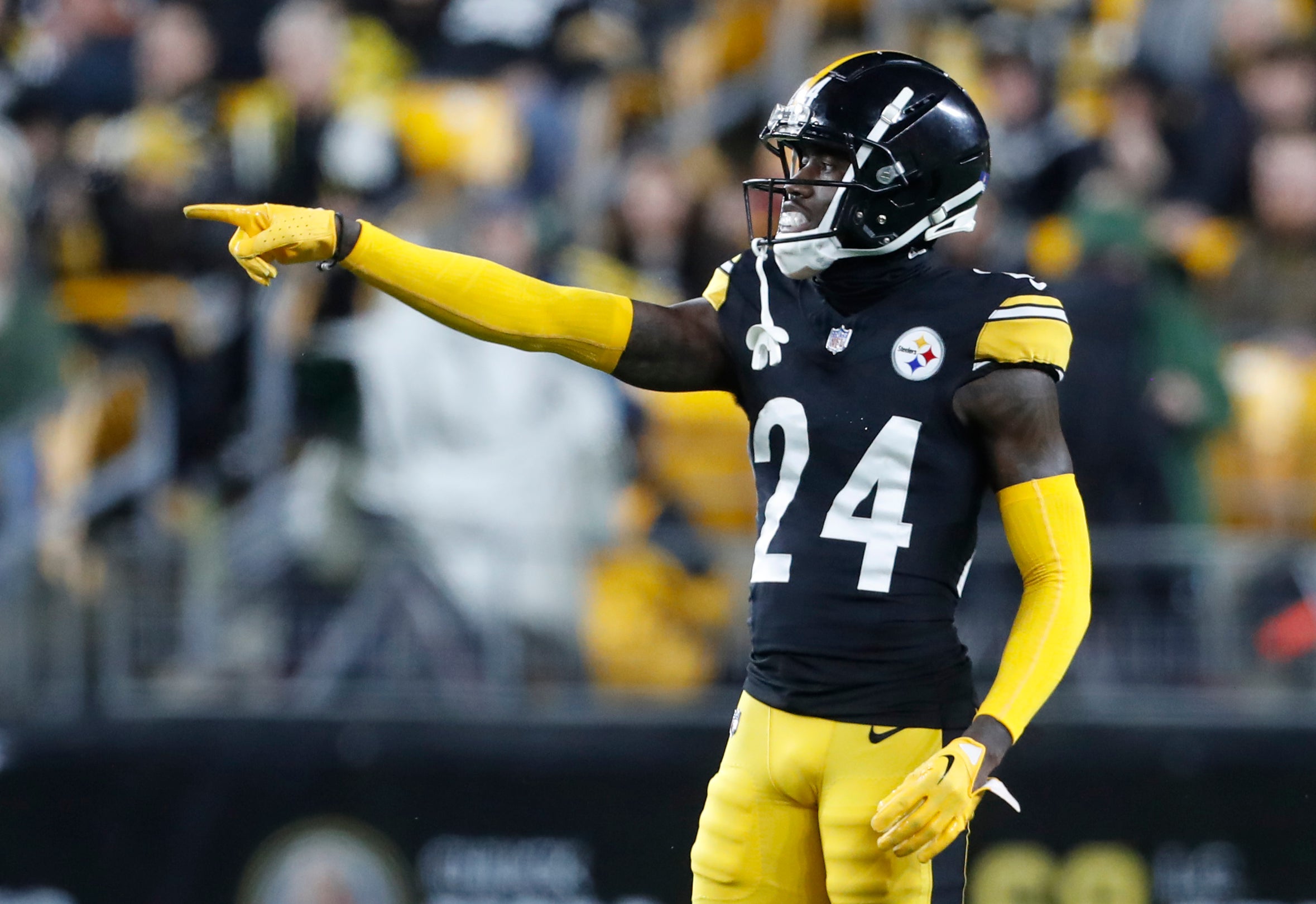 Dec 23, 2023; Pittsburgh, Pennsylvania, USA; Pittsburgh Steelers cornerback Joey Porter Jr. (24) reacts against the Cincinnati Bengals during the fourth quarter at Acrisure Stadium. Pittsburgh won 34-11. Mandatory Credit: Charles LeClaire-USA TODAY Sports  