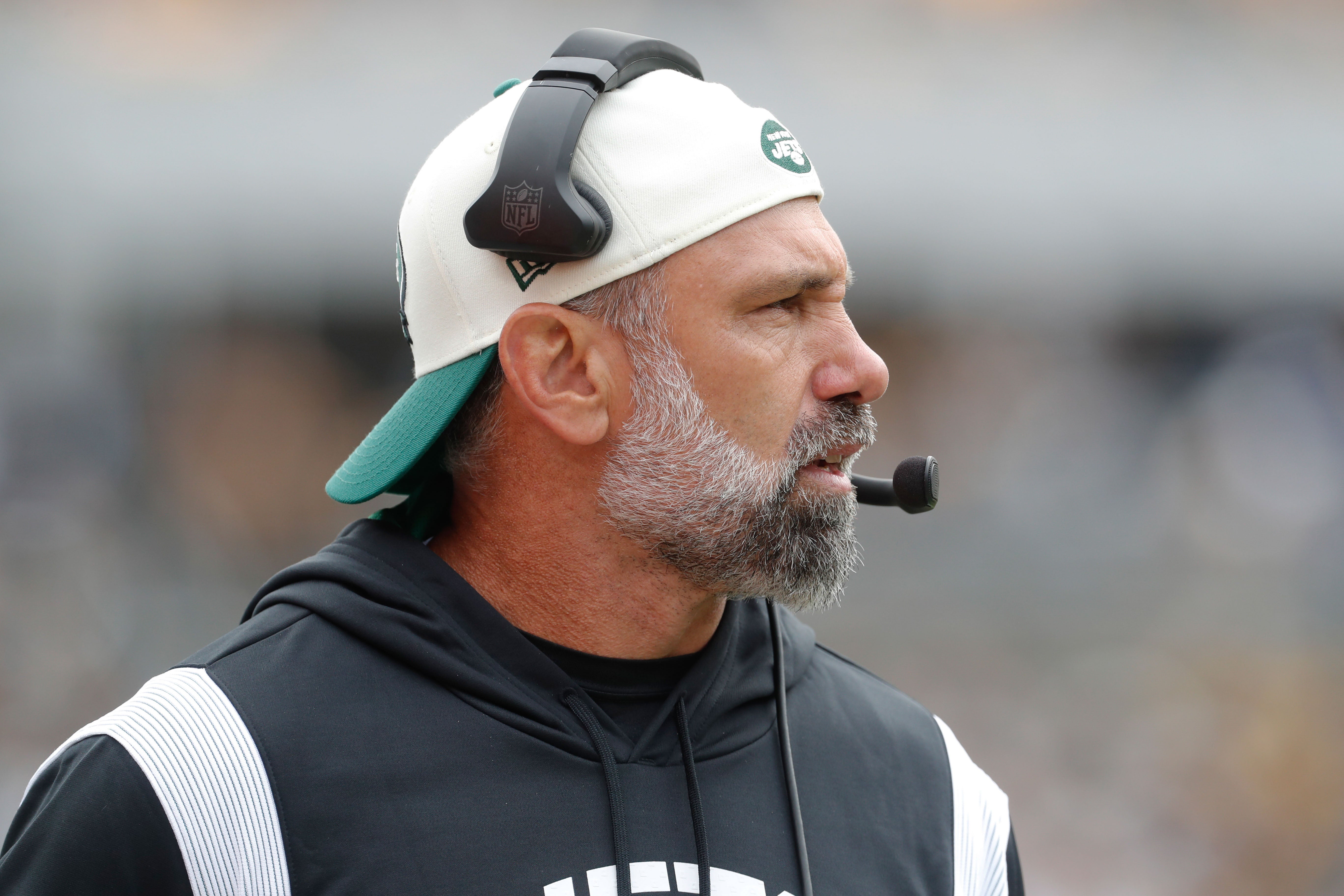 New York Jets defensive coordinator Jeff Ulbrich on the sidelines against the Pittsburgh Steelers during the second quarter at Acrisure Stadium.