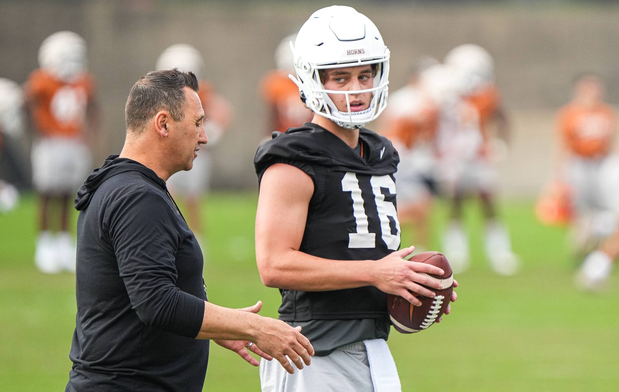 Texas Arch Manning news