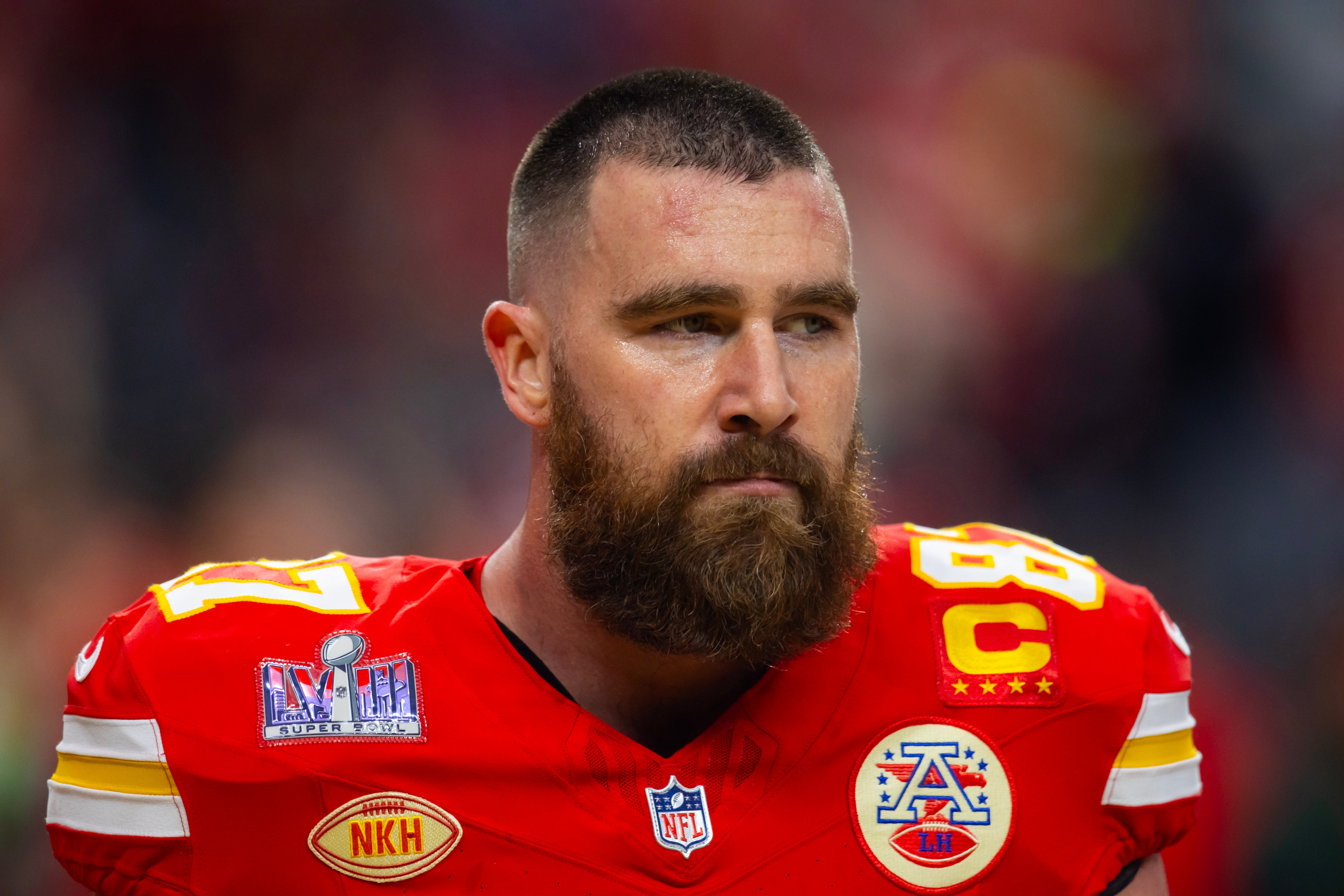 Feb 11, 2024; Paradise, Nevada, USA; Kansas City Chiefs tight end Travis Kelce (87) against the San Francisco 49ers in Super Bowl LVIII at Allegiant Stadium
