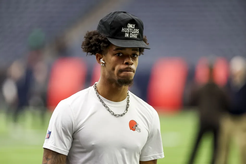 Cleveland Browns cornerback Greg Newsome II (0) after stretching before a 2024 AFC wild card game at NRG Stadium.