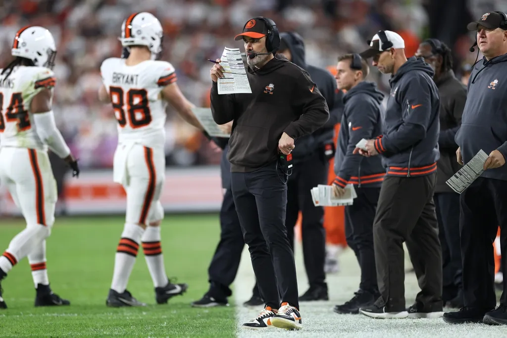 Cleveland Browns head coach Kevin Stefanski looks on from the sideline during the first half against the New York Jets at Cleveland Browns Stadium.