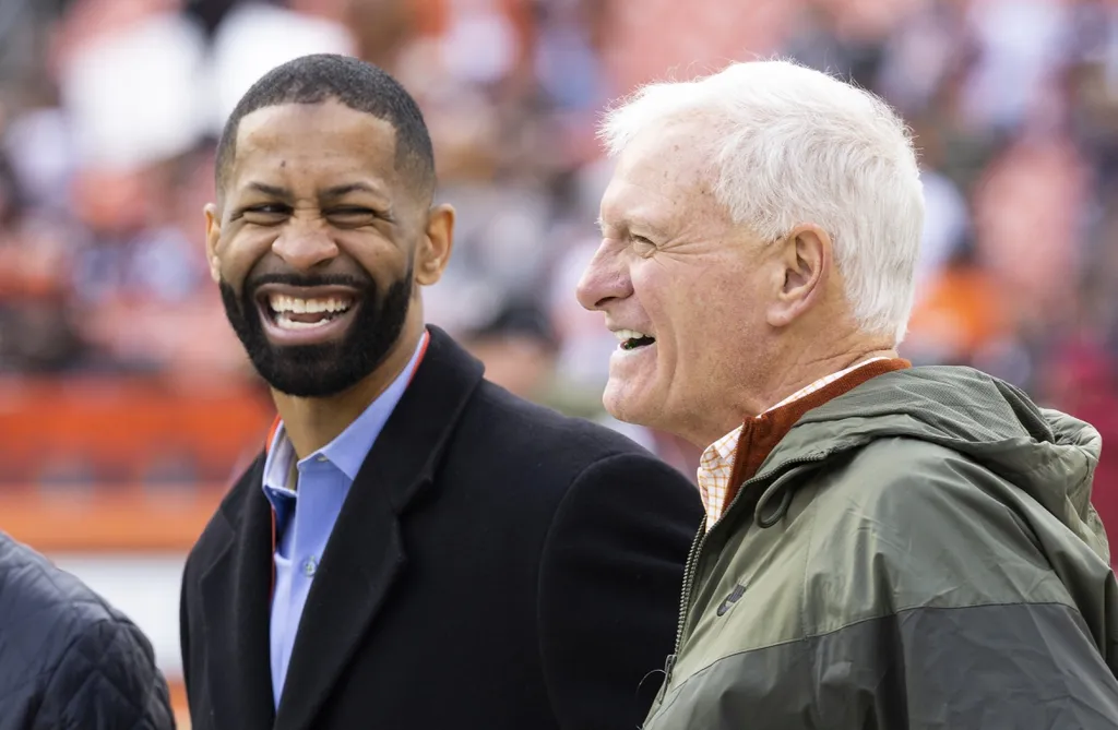 Cleveland Browns managing and principal partner Jimmy Haslam (right) laughs with executive vice president of football operations Andrew Berry before the game against the Tampa Bay Buccaneers