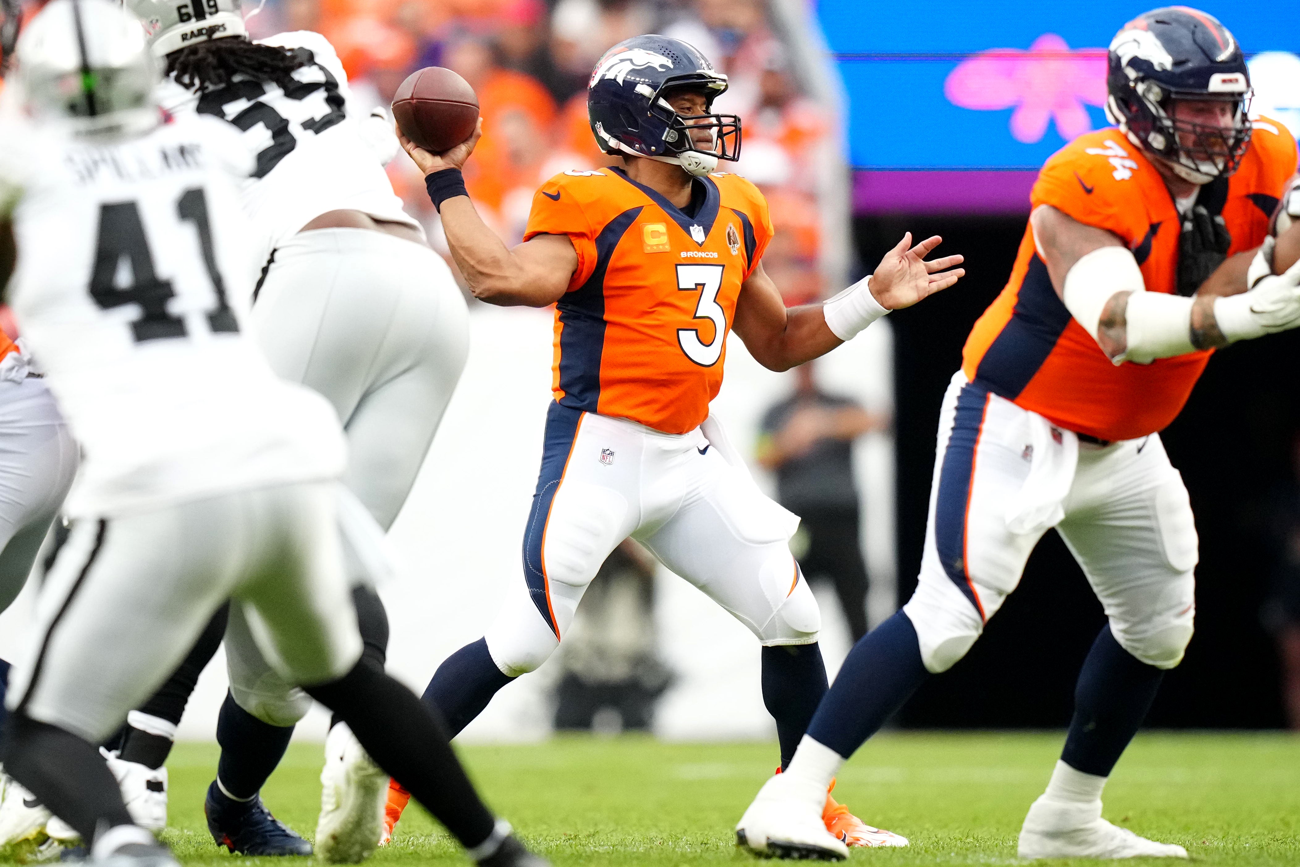 Denver Broncos Russell Wilson Las vegas Raiders