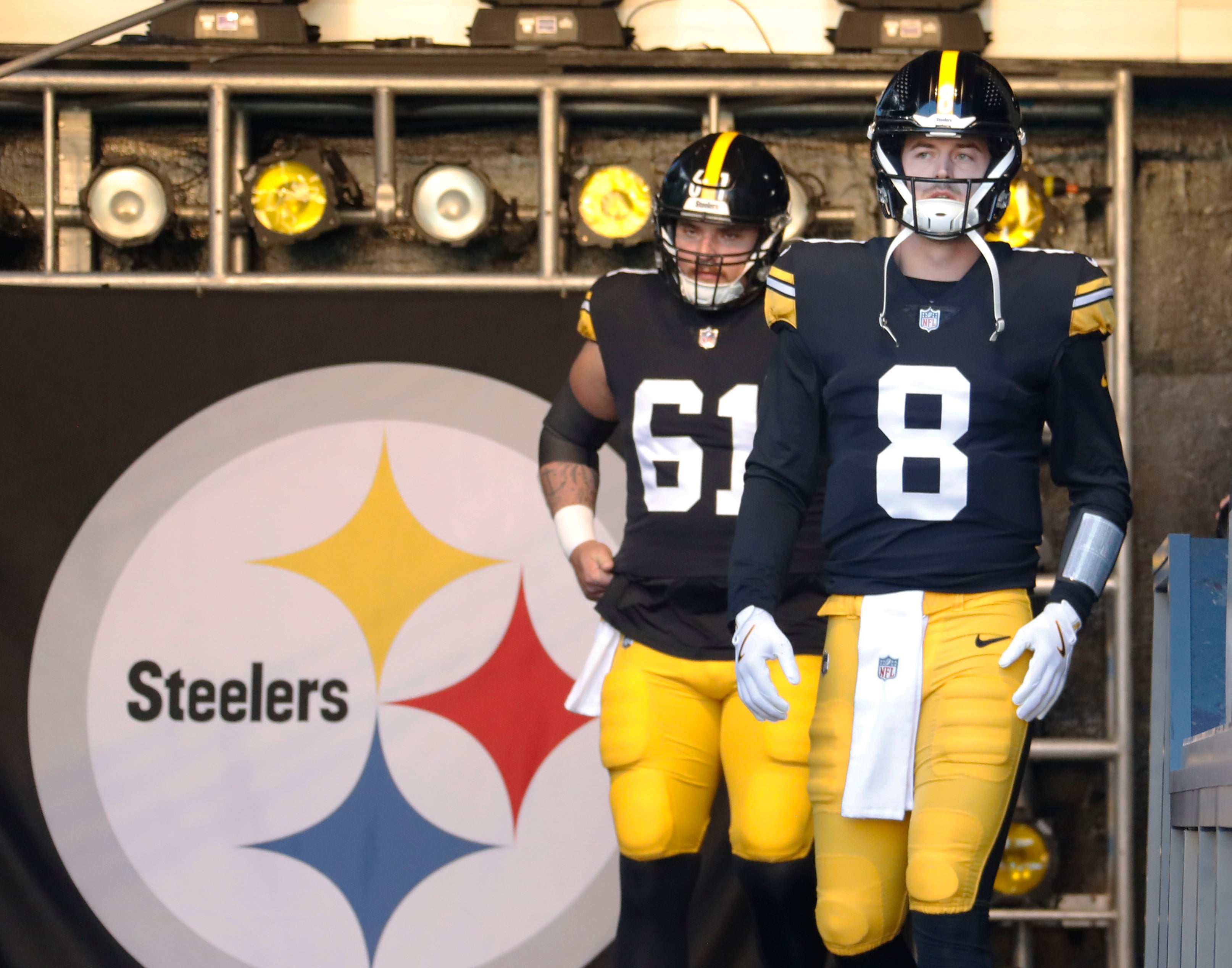 Nov 12, 2023; Pittsburgh, Pennsylvania, USA; Pittsburgh Steelers center Mason Cole (61) and quarterback Kenny Pickett (8) take the field to warm up before the game against the Green Bay Packers at Acrisure Stadium. Mandatory Credit: Charles LeClaire-USA TODAY Sports  