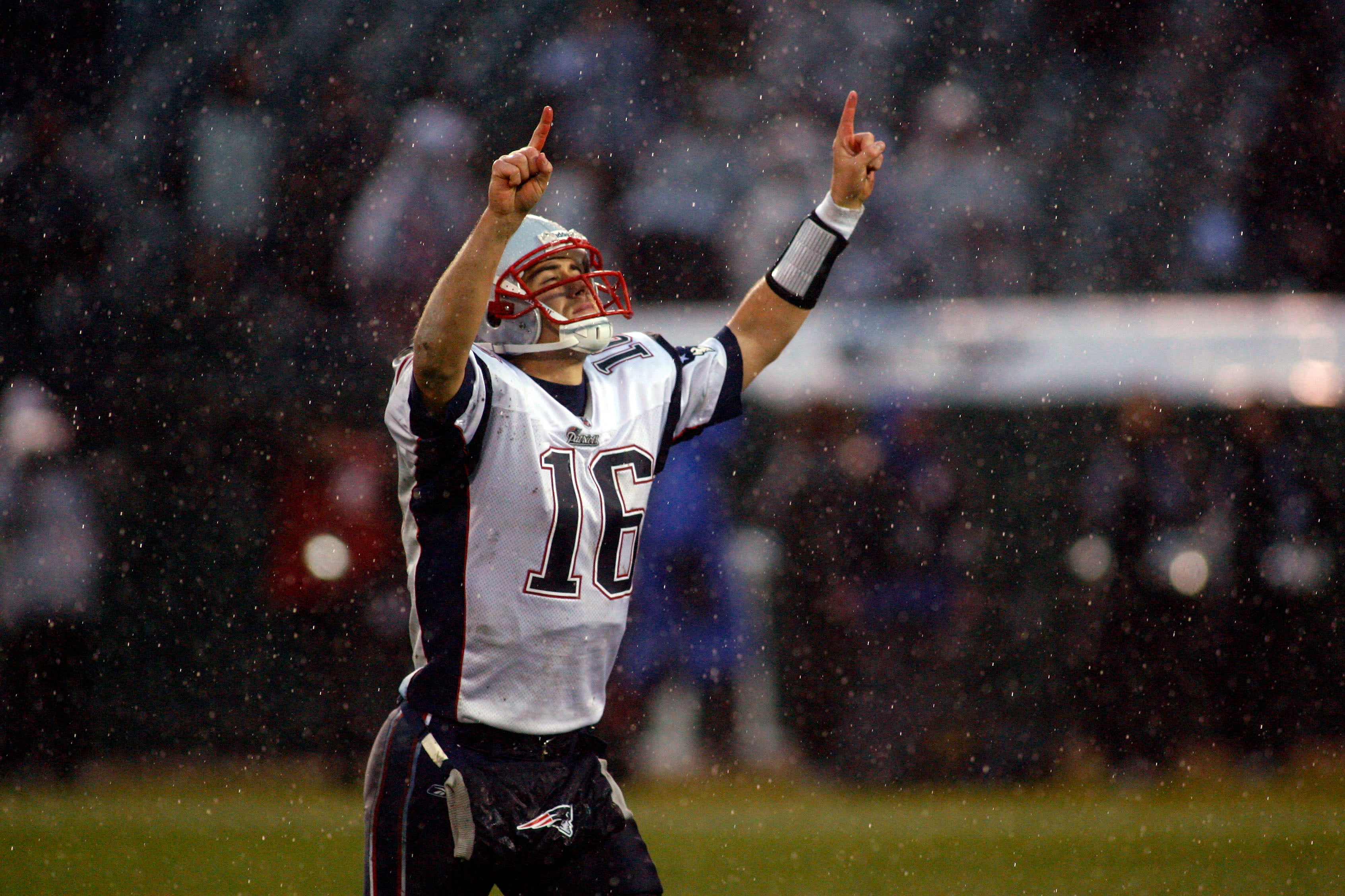 Dec. 14, 2008; Oakland, CA, USA; New England Patriots quarterback Matt Cassel (16) points to the sky after running back LaMont Jordan (not pictured) ran for a touchdown against the Oakland Raiders in the fourth quarter at Oakland-Alameda County Coliseum in Oakland, CA. The Patriots defeated the Raiders 49-21.
