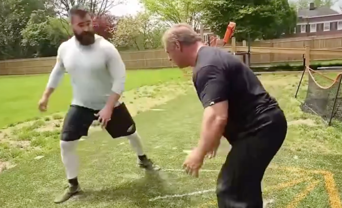 Philadelphia Eagles center Jason Kelce discusses the dos and don'ts of blocking in football with professional bodybuilder John Meadows.