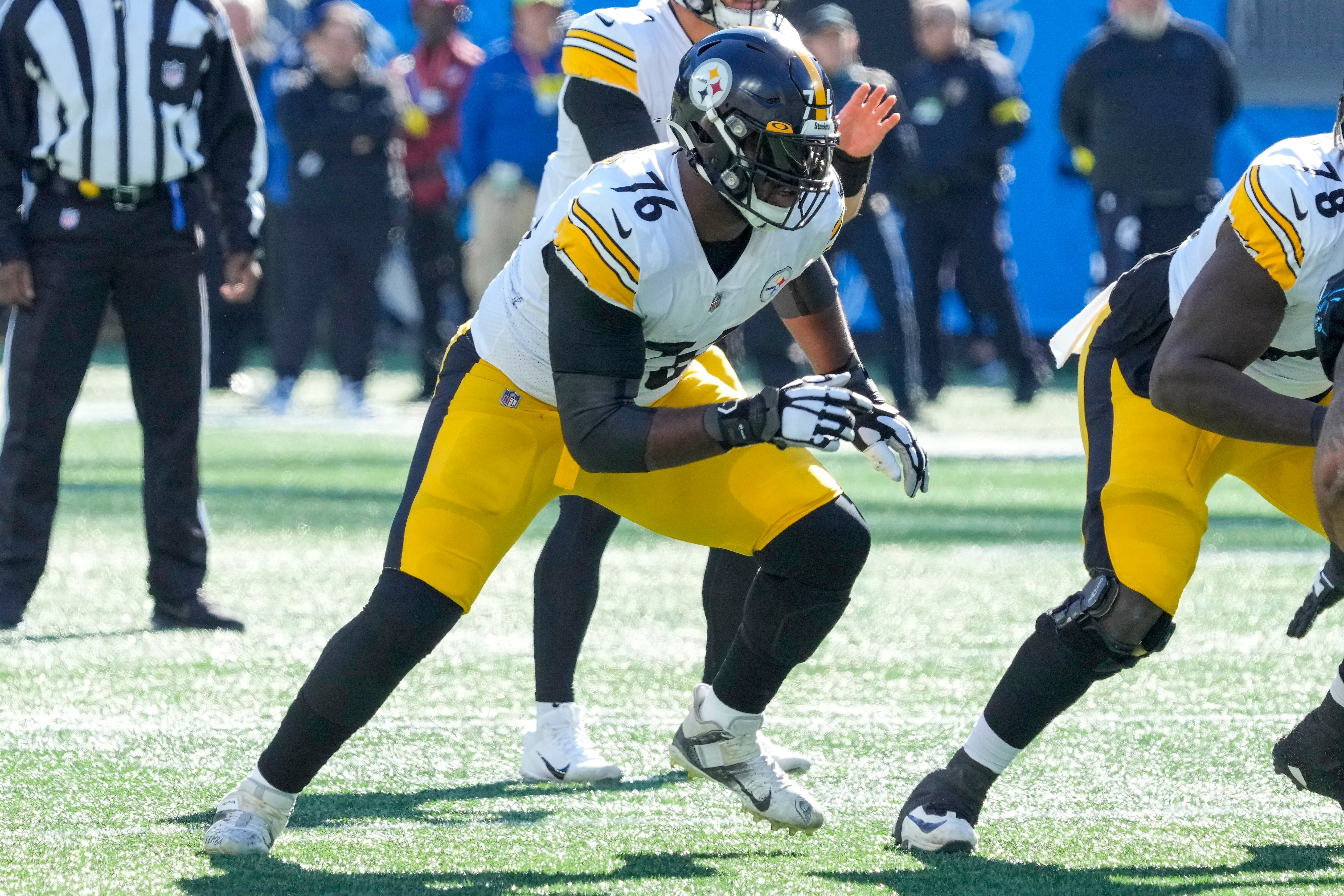 Dec 18, 2022; Charlotte, North Carolina, USA; Pittsburgh Steelers offensive tackle Chukwuma Okorafor (76) during the first quarter against the Carolina Panthers at Bank of America Stadium.
