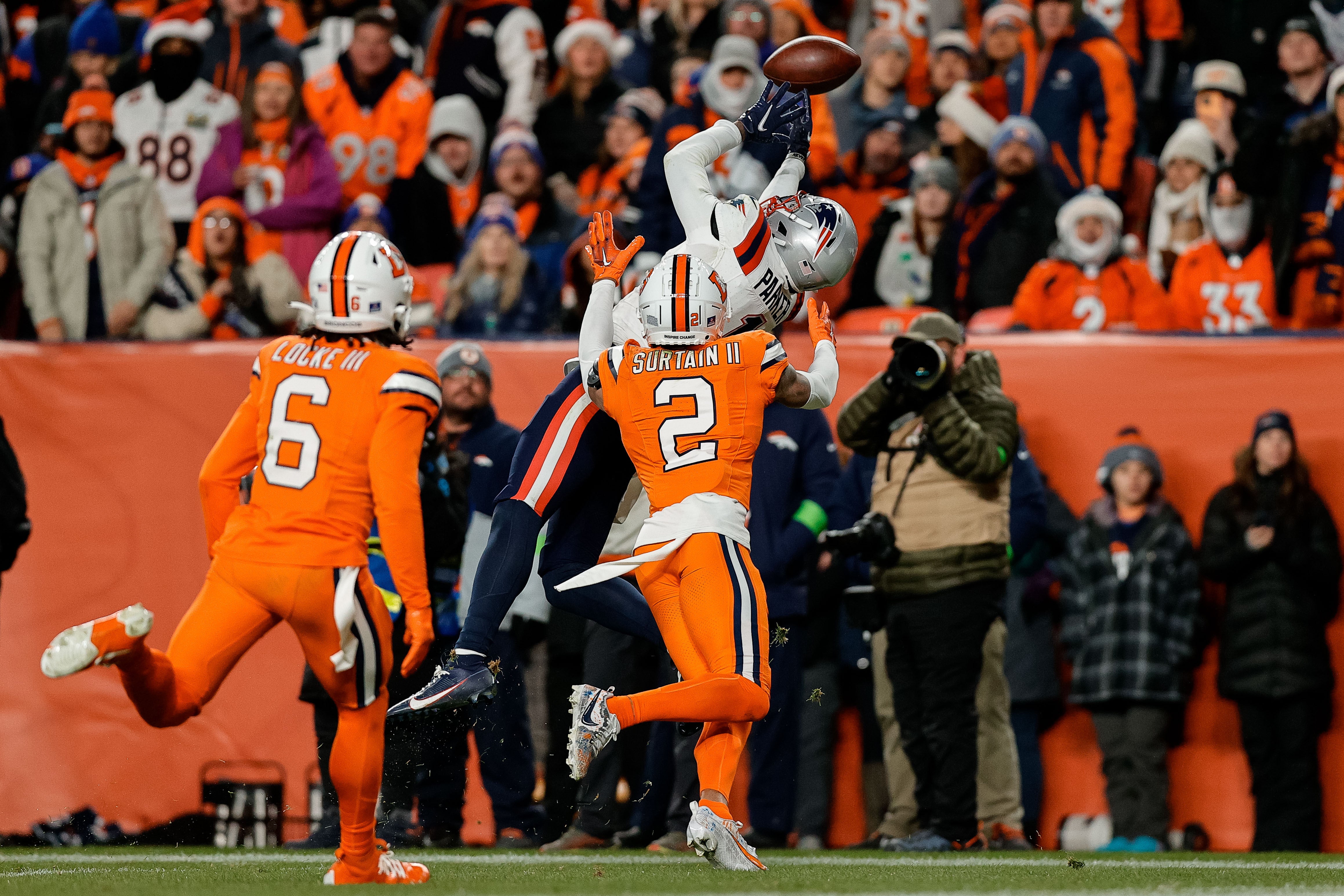Denver broncos P.J. Locke