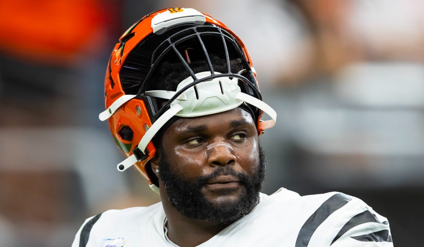 Oct 8, 2023; Glendale, Arizona, USA; Cincinnati Bengals defensive tackle DJ Reader (98) against the Arizona Cardinals at State Farm Stadium.