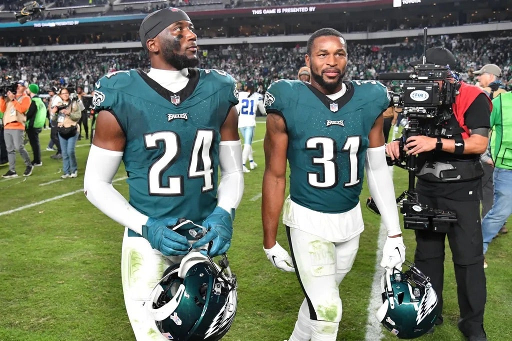 Philadelphia Eagles cornerback James Bradberry (24) and safety Kevin Byard (31) against the Dallas Cowboys at Lincoln Financial Field.