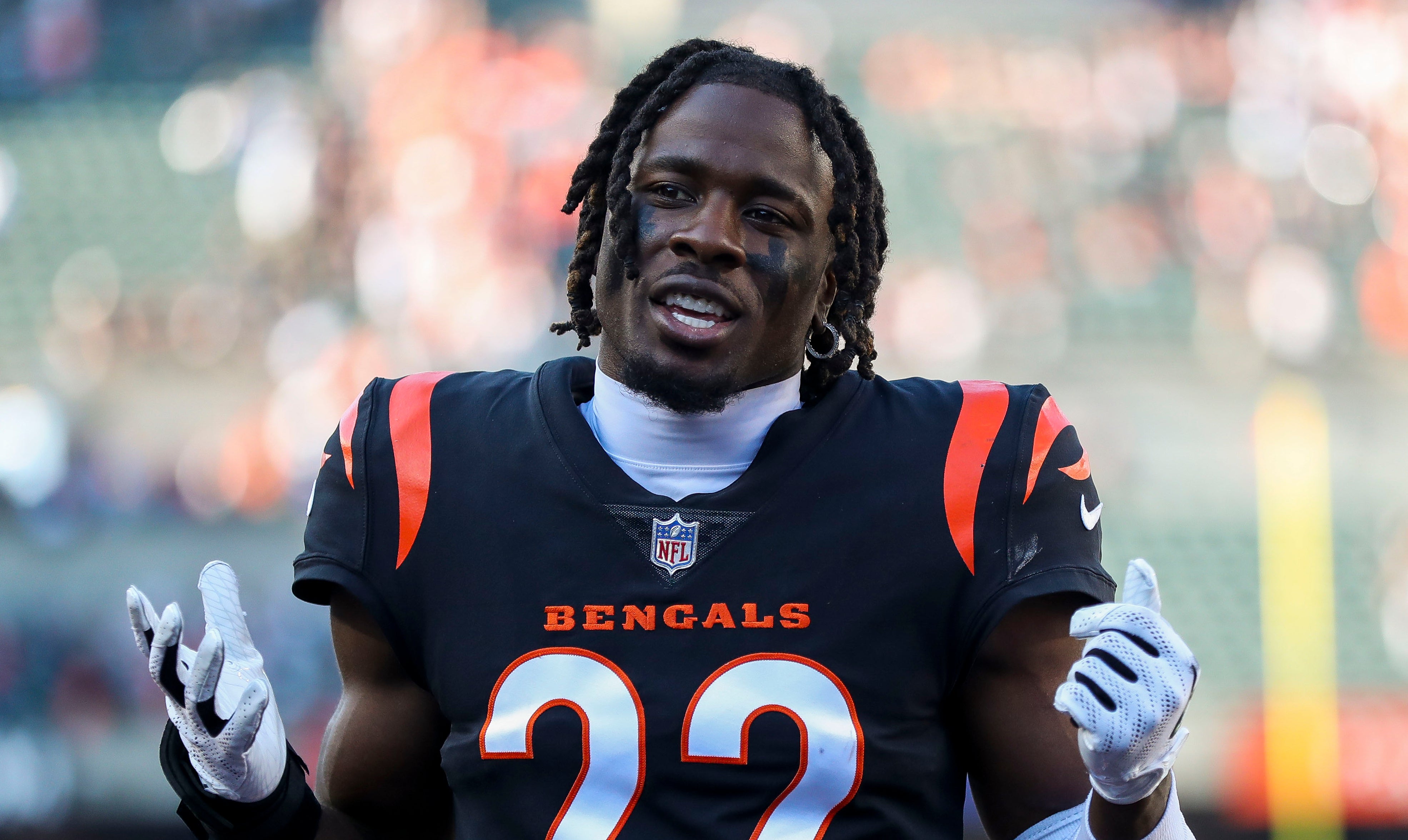 Cincinnati Bengals cornerback Chidobe Awuzie (22) walks off the field after the victory over the Atlanta Falcons at Paycor Stadium. Katie Stratman-USA TODAY Sports