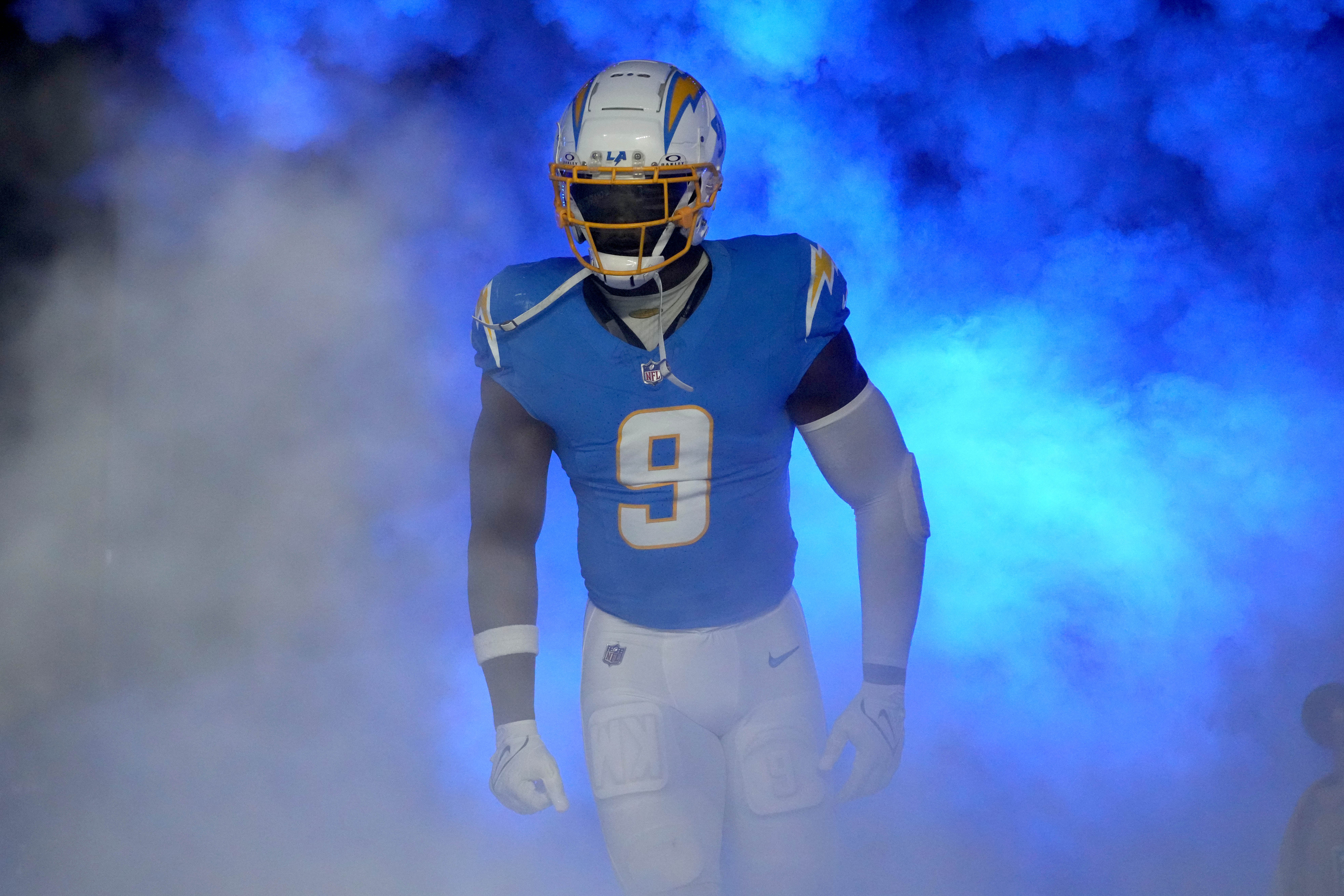 Oct 29, 2023; Inglewood, California, USA; Los Angeles Chargers linebacker Kenneth Murray Jr. (9) enters the field before the game against the Chicago Bears at SoFi Stadium.