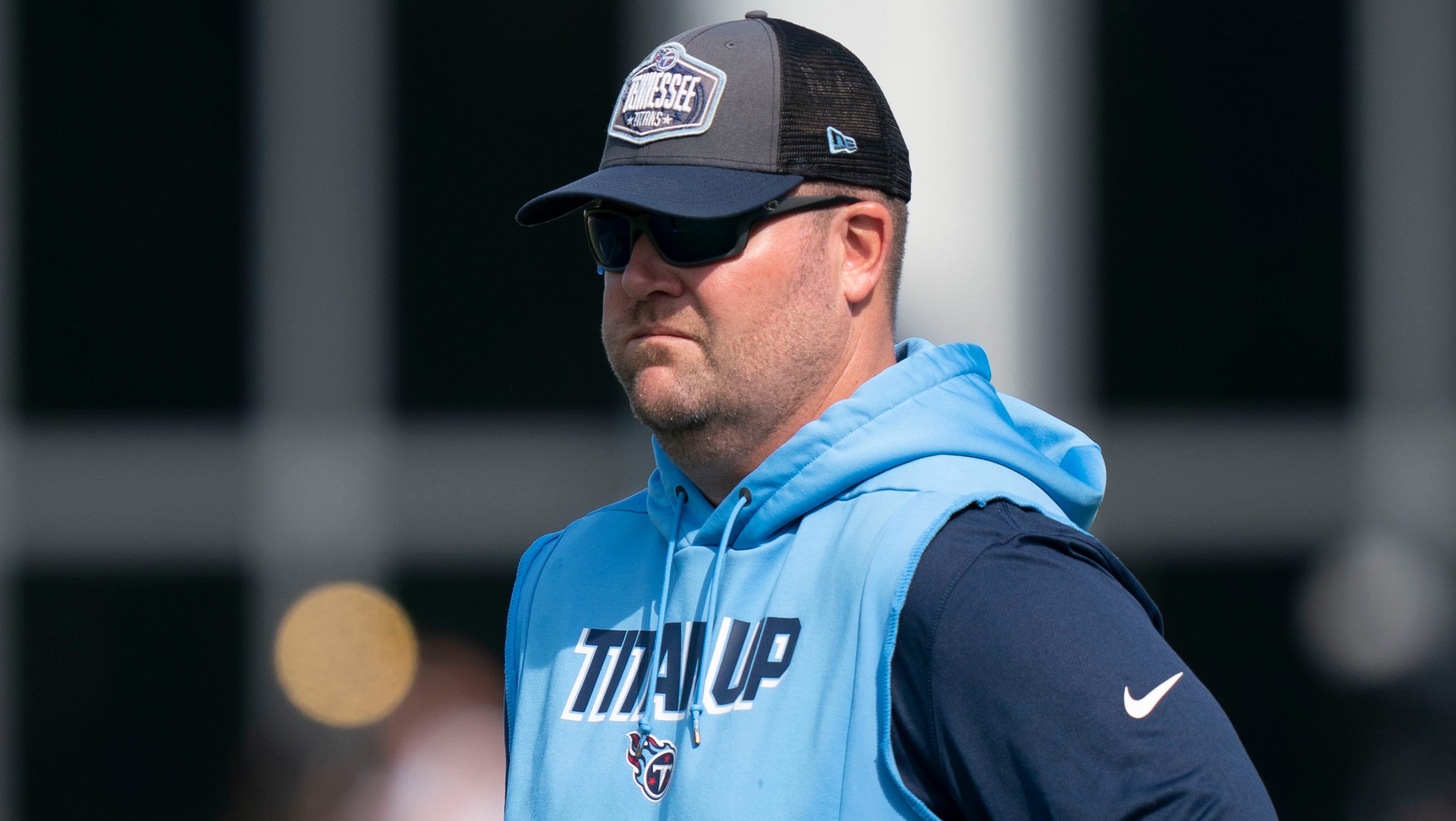 Tennessee Titans general manager Jon Robinson watches his players during practice at Saint Thomas Sports Park Wednesday, June 1, 2022, in Nashville, Tenn. Nas Titans Ota 01 George Walker IV / Tennessean.com-USA TODAY NETWORK