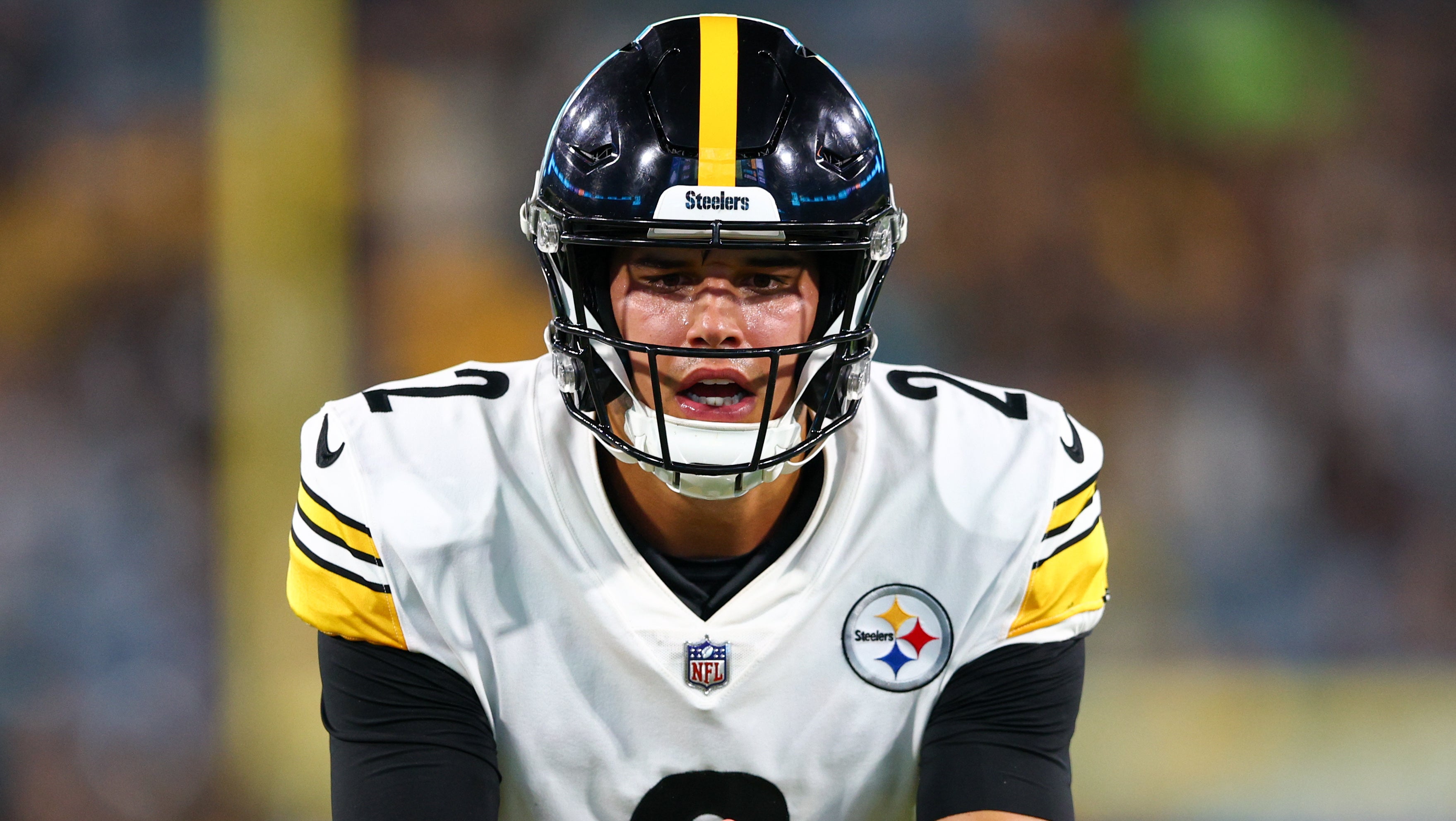 Pittsburgh Steelers quarterback Mason Rudolph (2) calls a play at the line against the Jacksonville Jaguars in the fourth quarter at TIAA Bank Field. Nathan Ray Seebeck-USA TODAY Sports