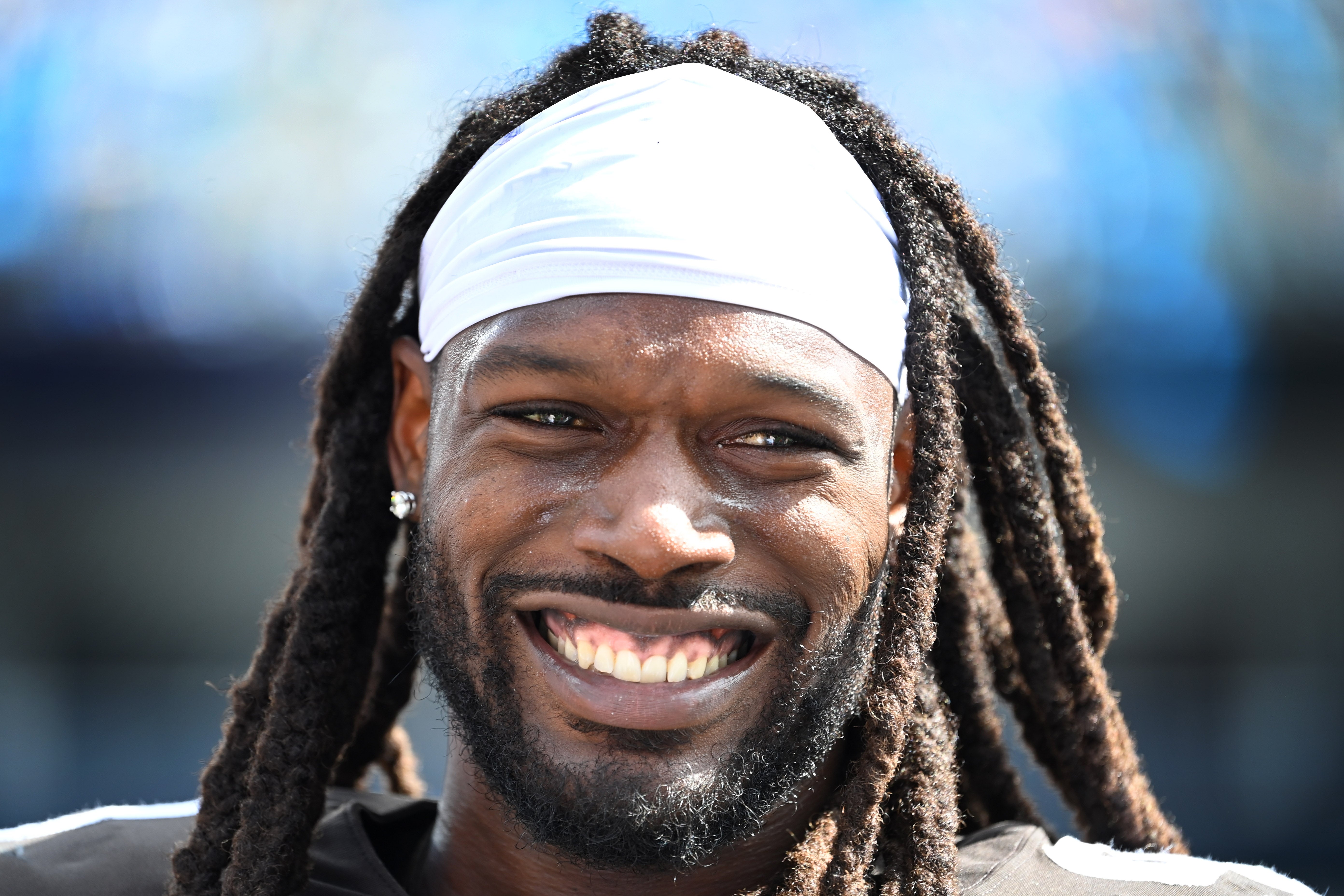 Sep 11, 2022; Charlotte, North Carolina, USA; Cleveland Browns defensive end Jadeveon Clowney (90) on the sidelines in the third quarter at Bank of America Stadium.