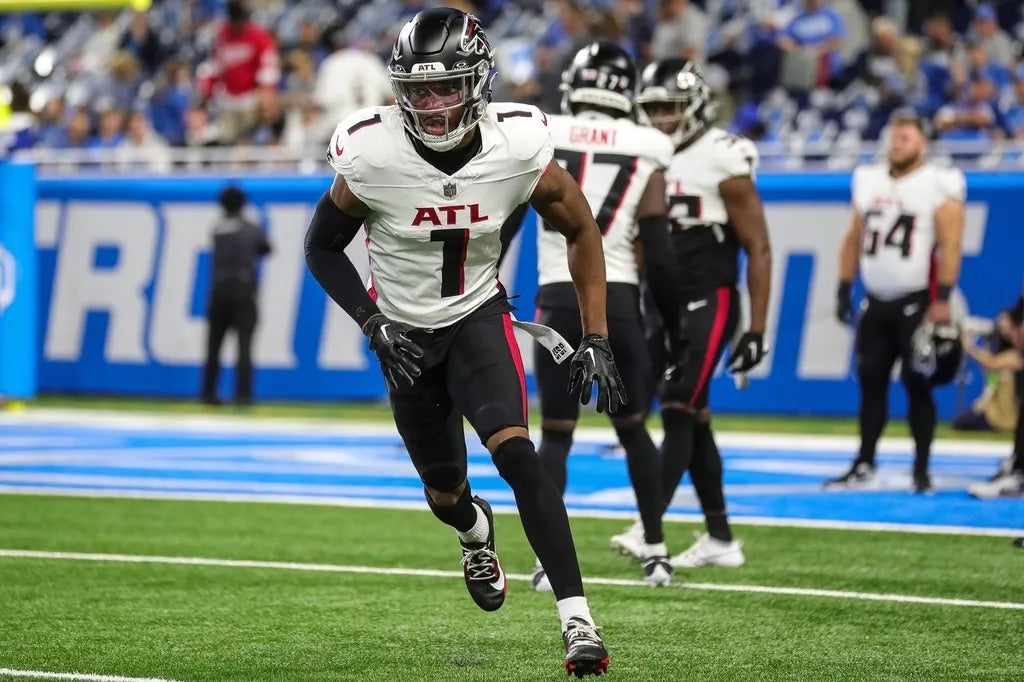 Atlanta Falcons cornerback Jeff Okudah (1) warms up before the Detroit Lions game at Ford Field in Detroit on Sunday, Sept. 24, 2023.